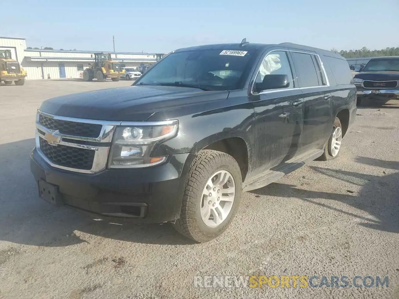1 Photograph of a damaged car 1GNSKGKC3KR241141 CHEVROLET SUBURBAN 2019
