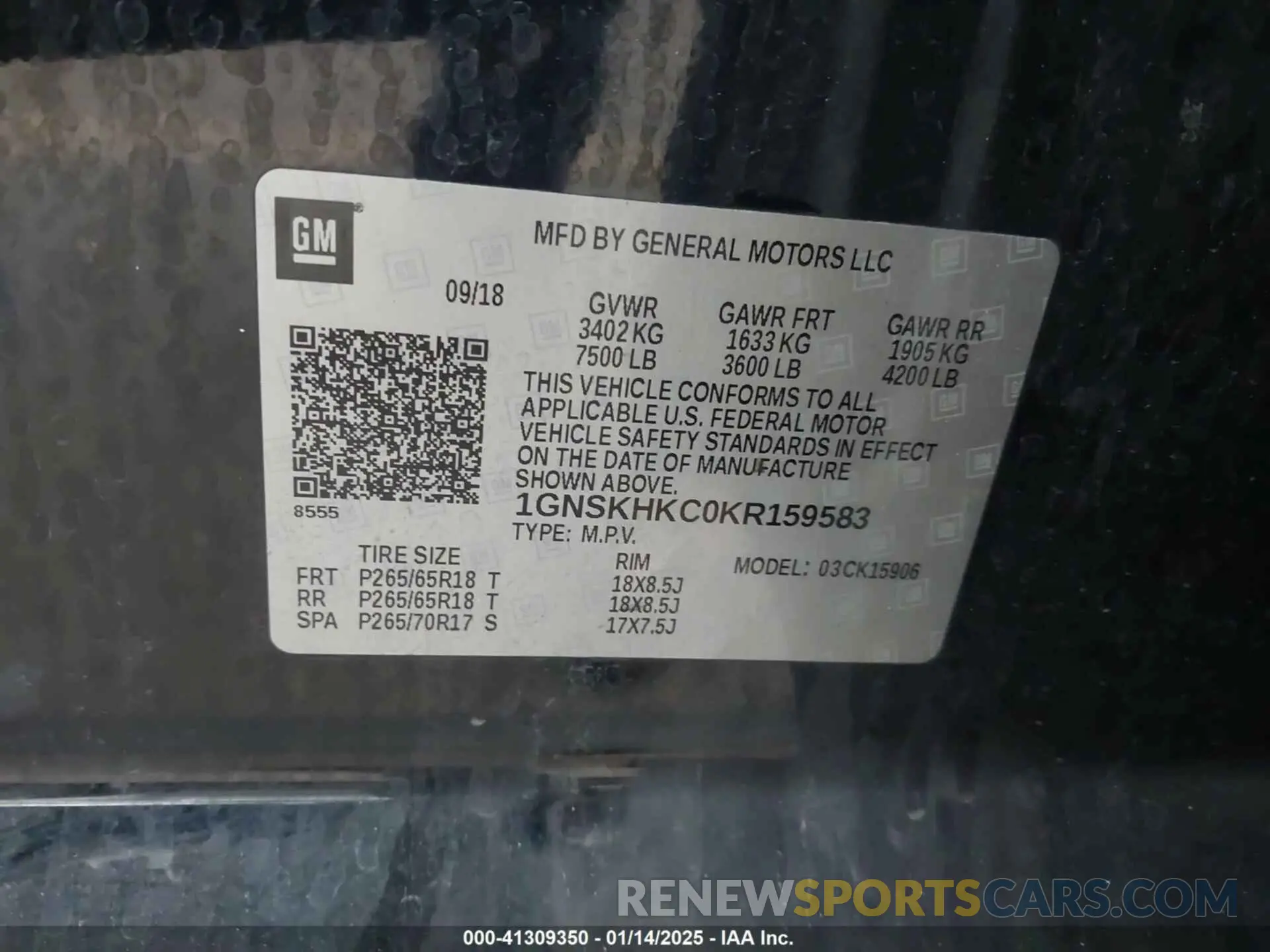 9 Photograph of a damaged car 1GNSKHKC0KR159583 CHEVROLET SUBURBAN 2019