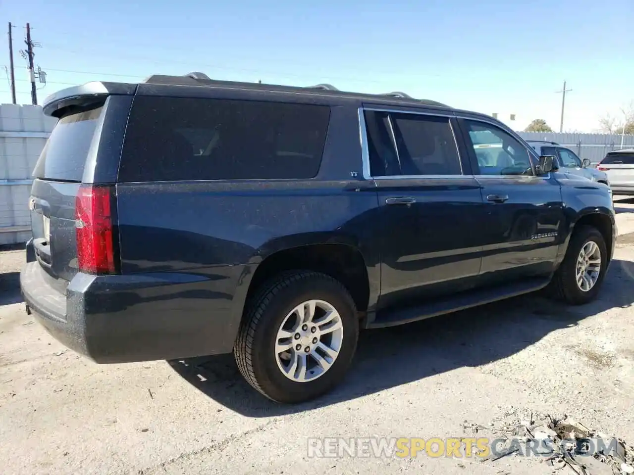 3 Photograph of a damaged car 1GNSKHKC1KR153128 CHEVROLET SUBURBAN 2019