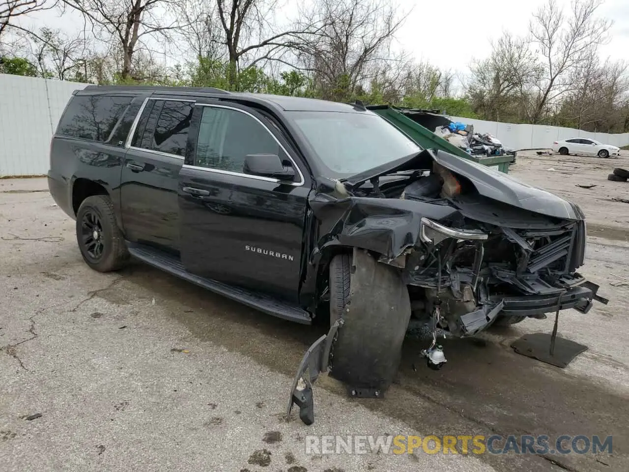 4 Photograph of a damaged car 1GNSKHKC1KR205633 CHEVROLET SUBURBAN 2019