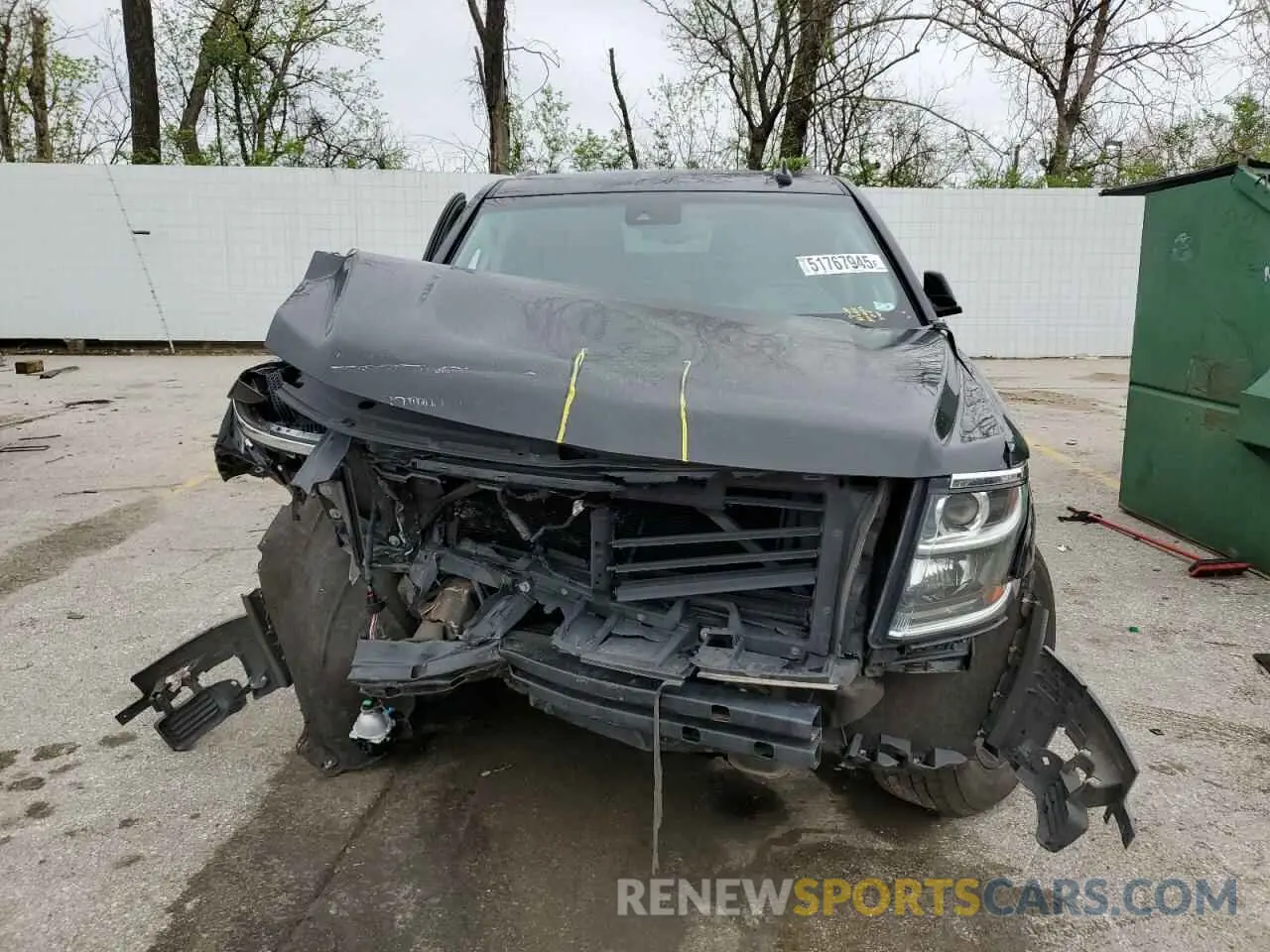 5 Photograph of a damaged car 1GNSKHKC1KR205633 CHEVROLET SUBURBAN 2019