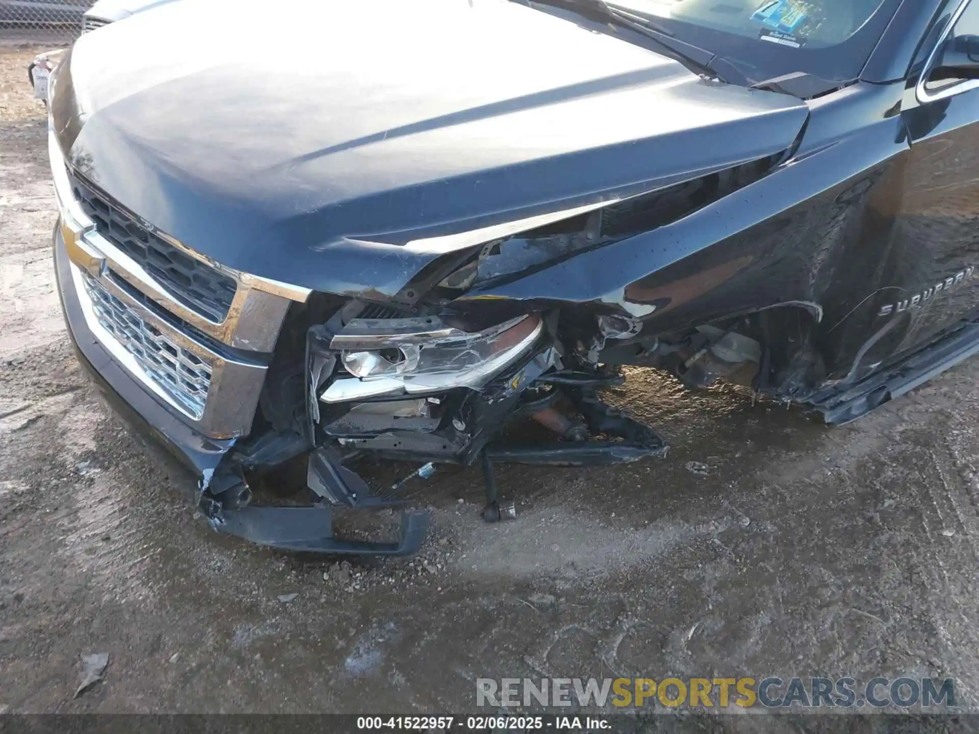 6 Photograph of a damaged car 1GNSKHKC2KR120137 CHEVROLET SUBURBAN 2019