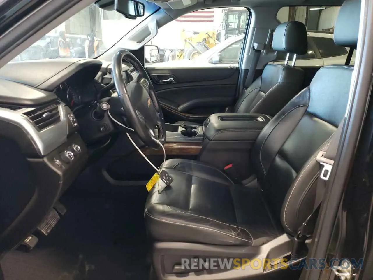 7 Photograph of a damaged car 1GNSKHKC2KR299019 CHEVROLET SUBURBAN 2019