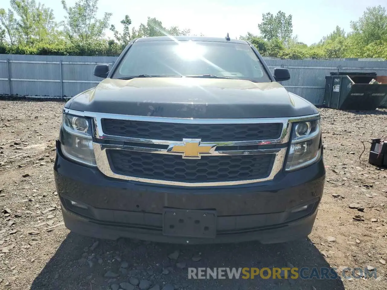 5 Photograph of a damaged car 1GNSKHKC3KR101791 CHEVROLET SUBURBAN 2019