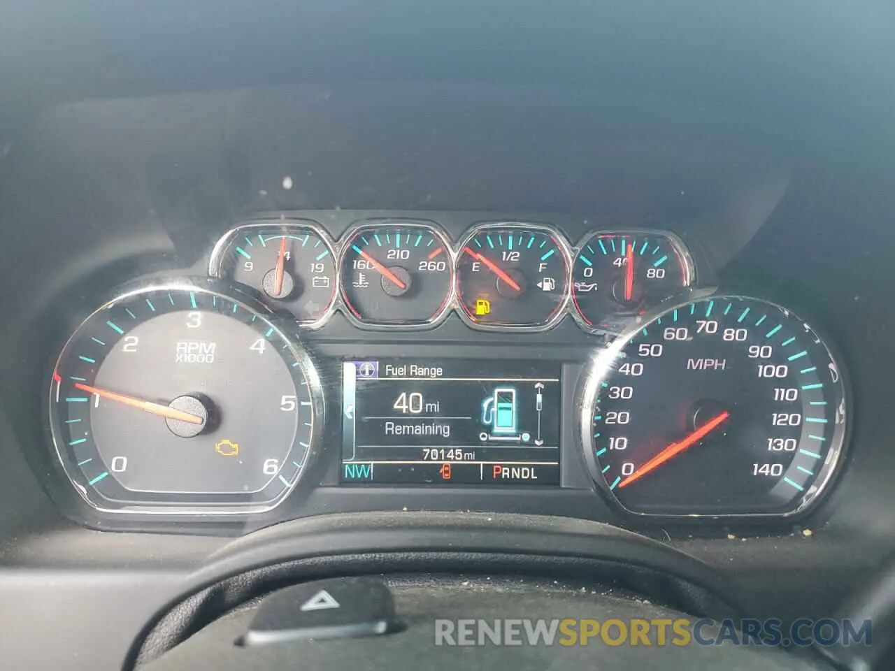 9 Photograph of a damaged car 1GNSKHKC3KR101791 CHEVROLET SUBURBAN 2019