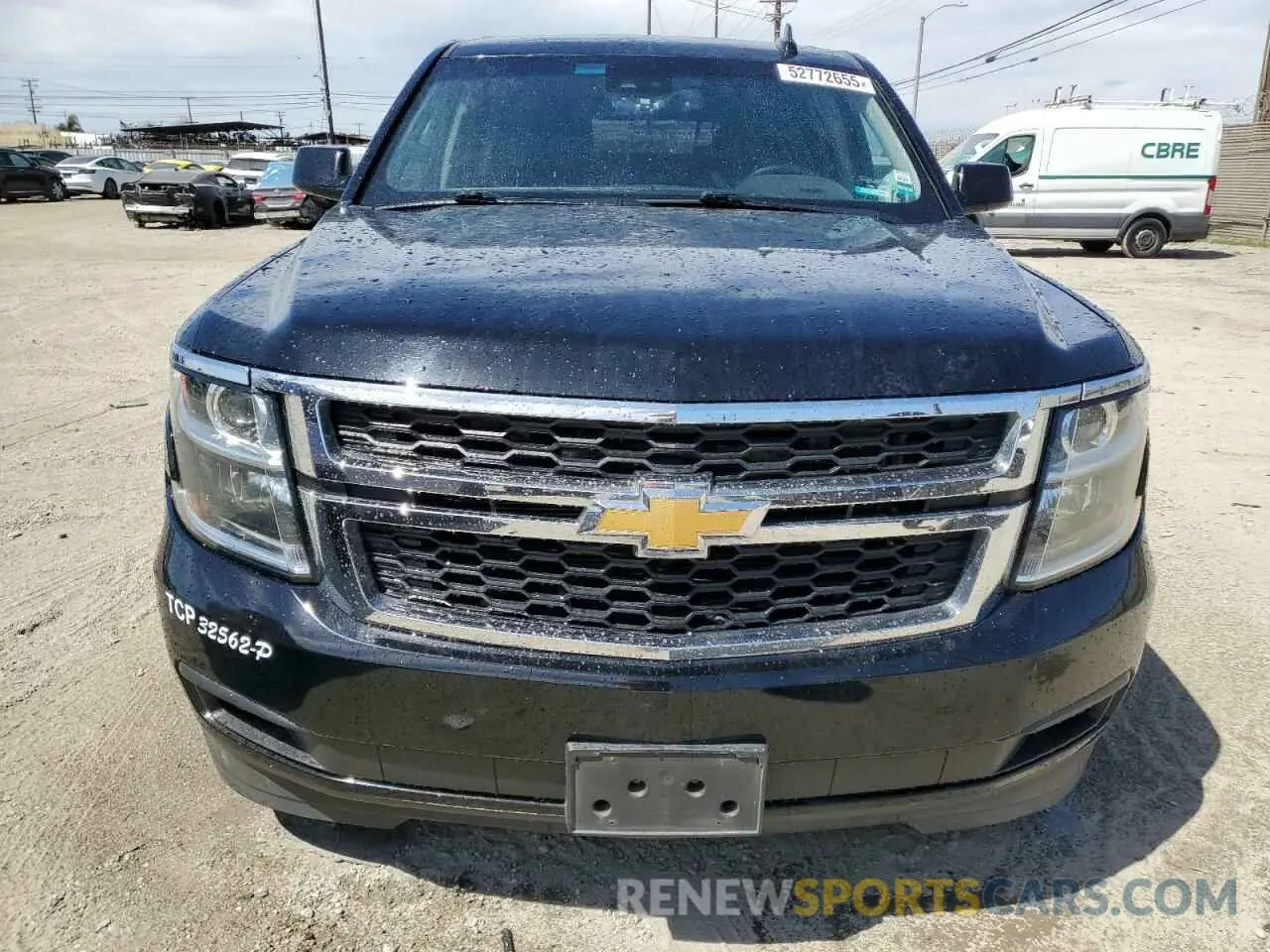 5 Photograph of a damaged car 1GNSKHKC3KR117263 CHEVROLET SUBURBAN 2019