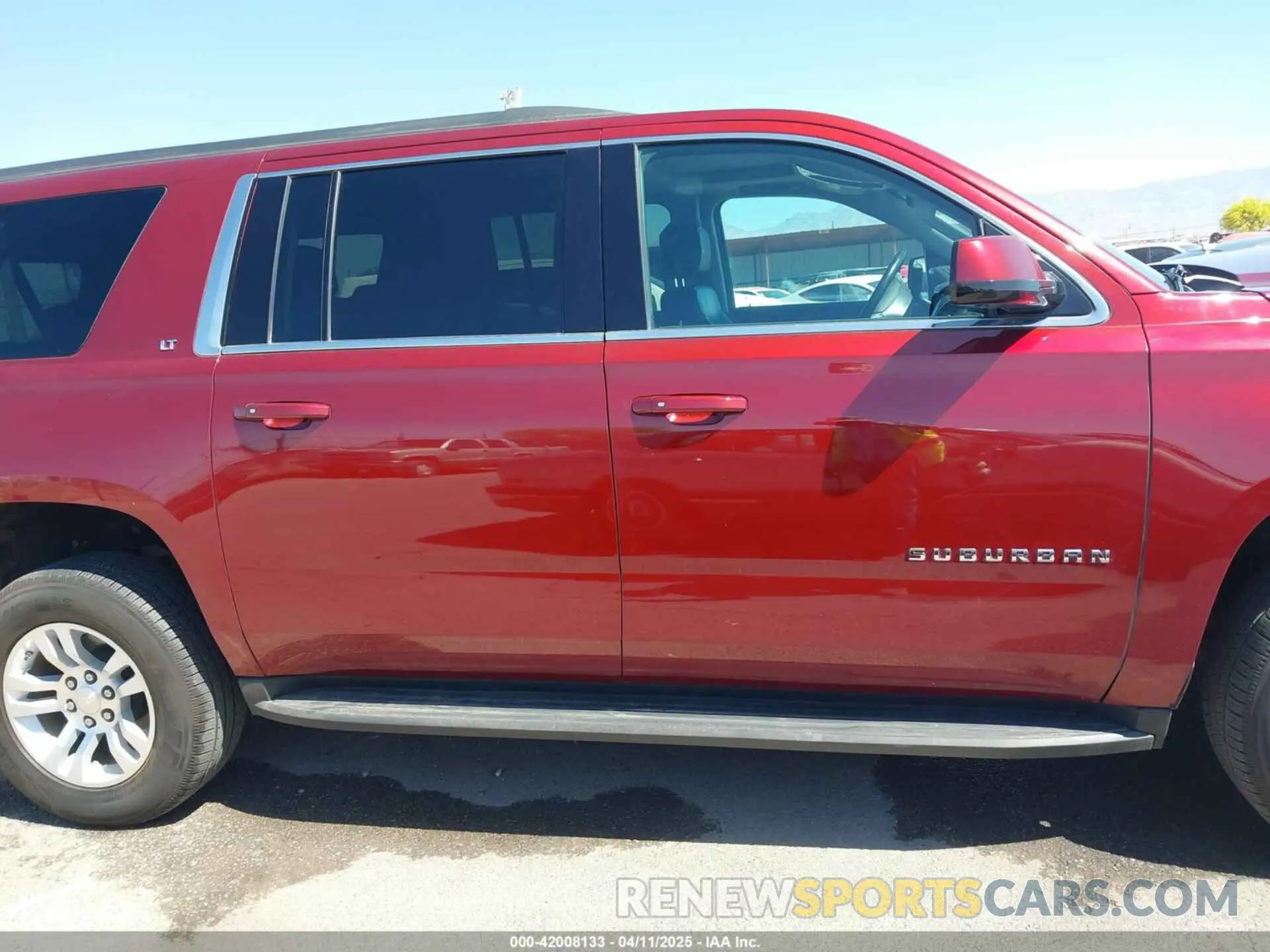 14 Photograph of a damaged car 1GNSKHKC3KR298509 CHEVROLET SUBURBAN 2019