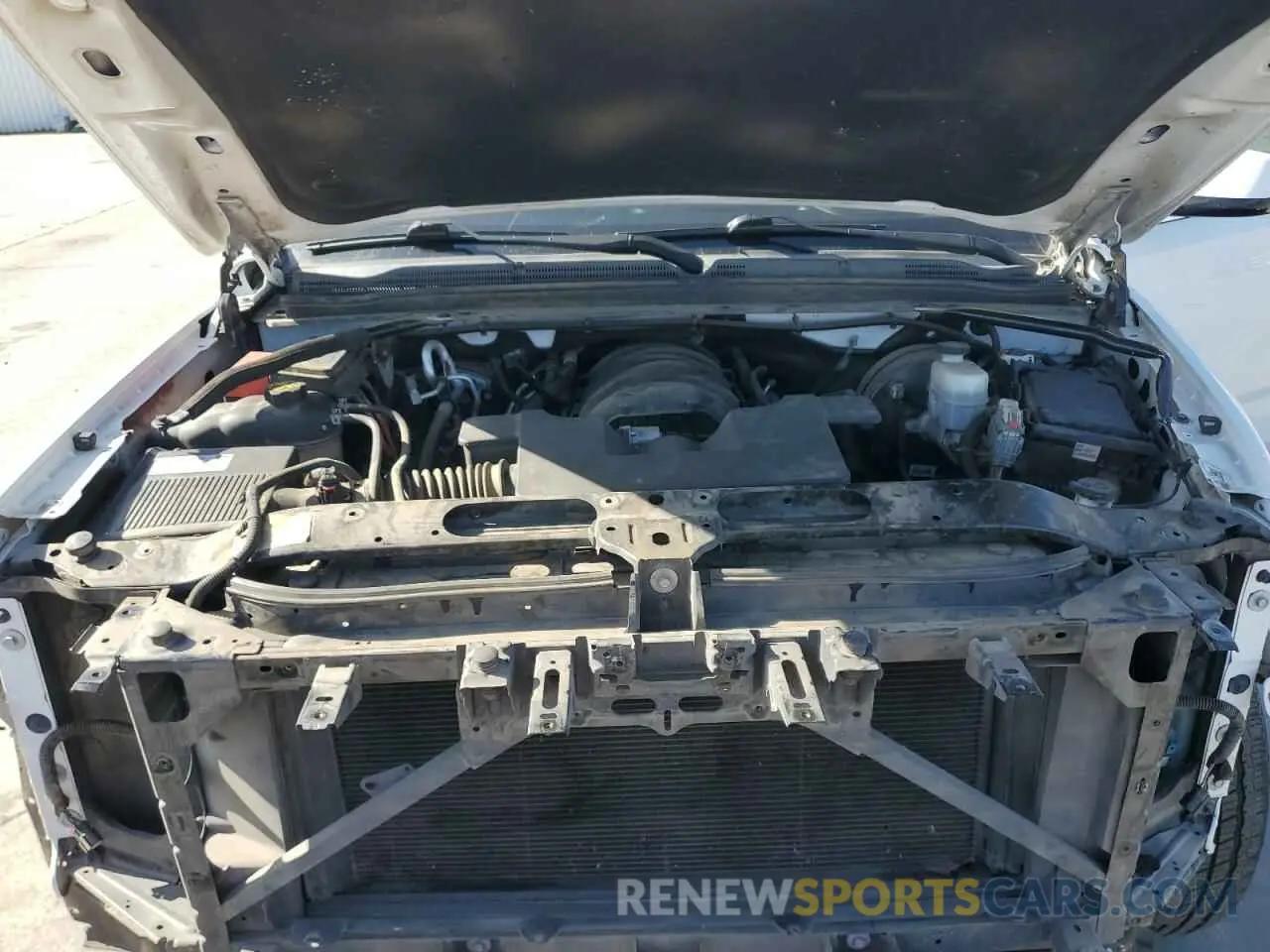 12 Photograph of a damaged car 1GNSKHKC4KR220093 CHEVROLET SUBURBAN 2019