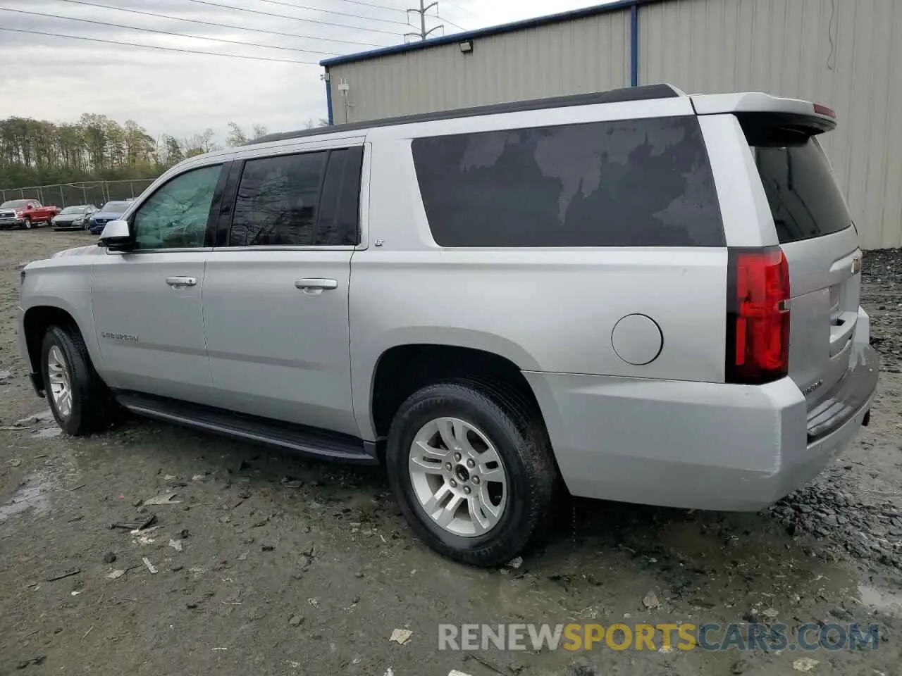 2 Photograph of a damaged car 1GNSKHKC4KR278138 CHEVROLET SUBURBAN 2019