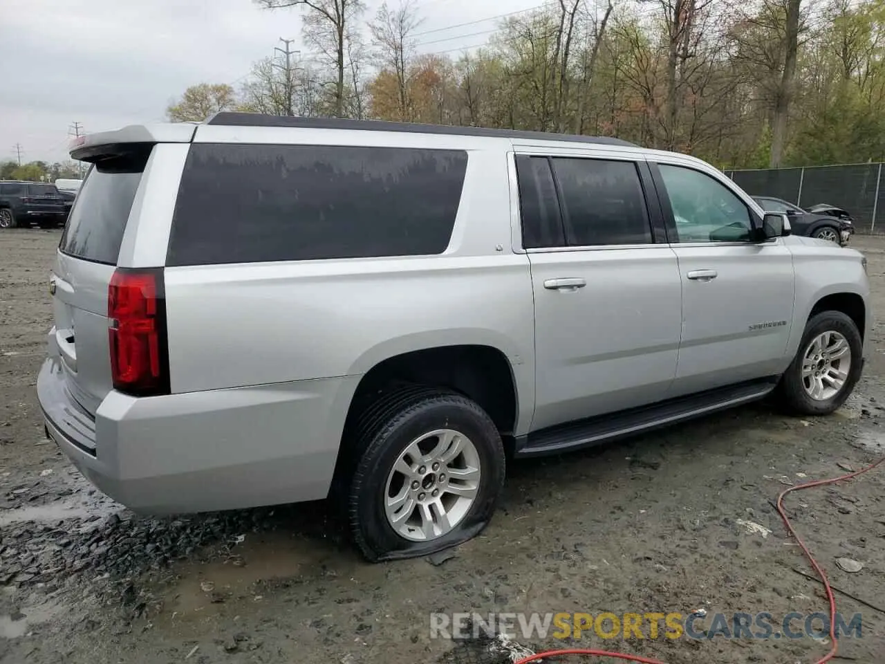3 Photograph of a damaged car 1GNSKHKC4KR278138 CHEVROLET SUBURBAN 2019