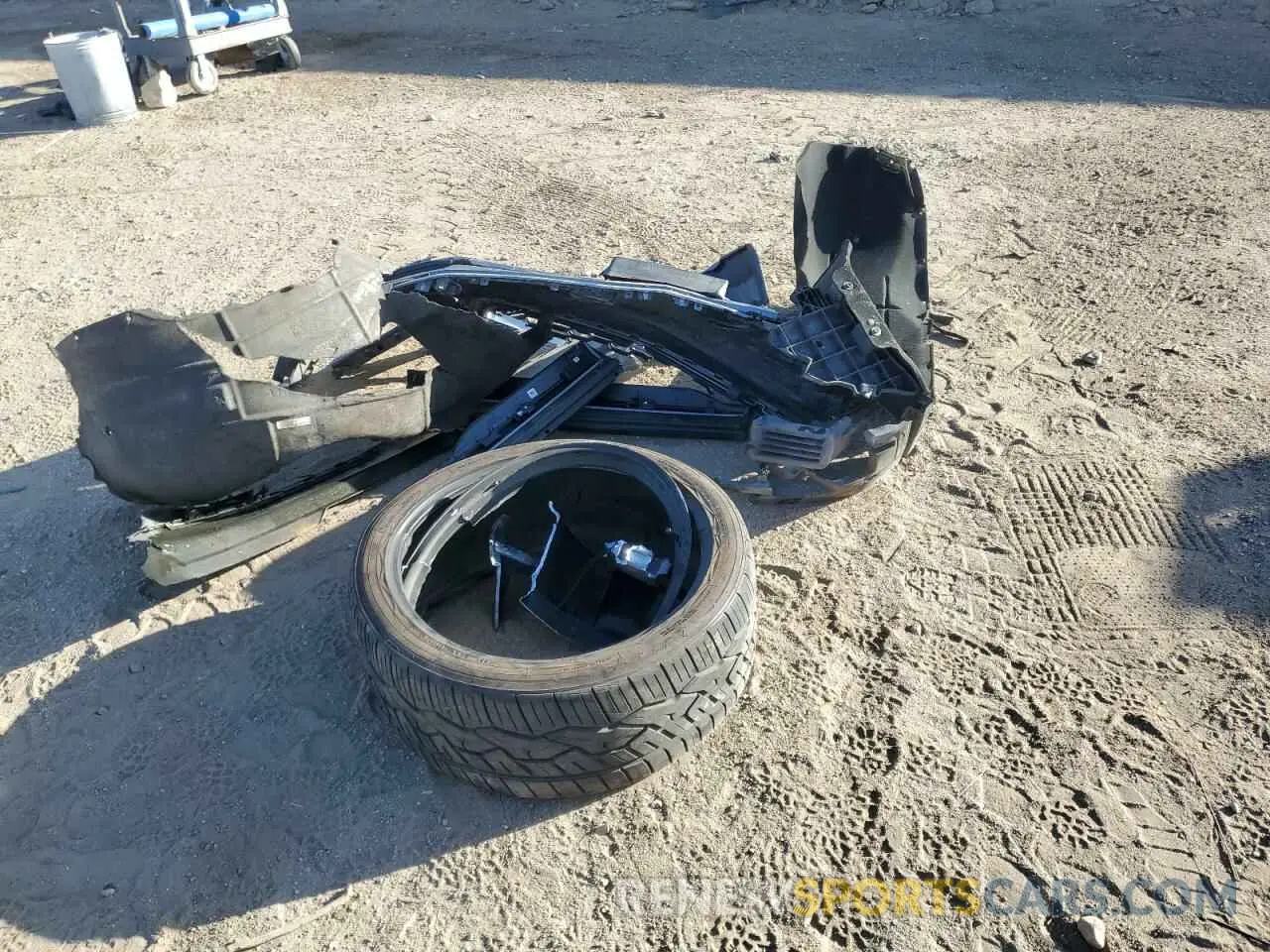 15 Photograph of a damaged car 1GNSKHKC5KR274499 CHEVROLET SUBURBAN 2019