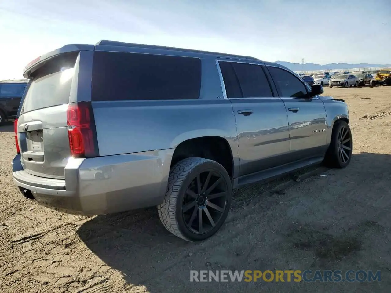 3 Photograph of a damaged car 1GNSKHKC5KR274499 CHEVROLET SUBURBAN 2019