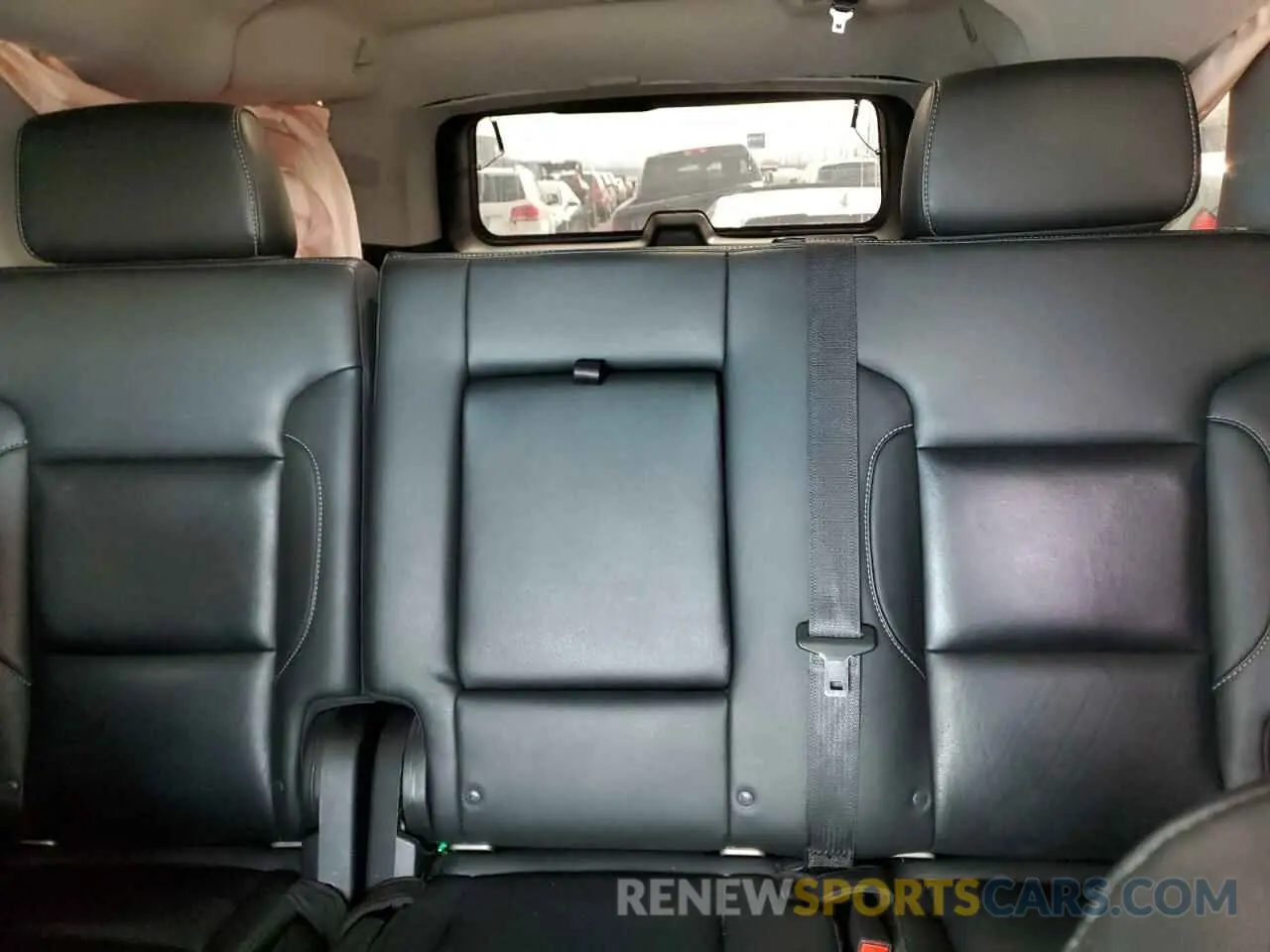 10 Photograph of a damaged car 1GNSKHKC5KR291660 CHEVROLET SUBURBAN 2019