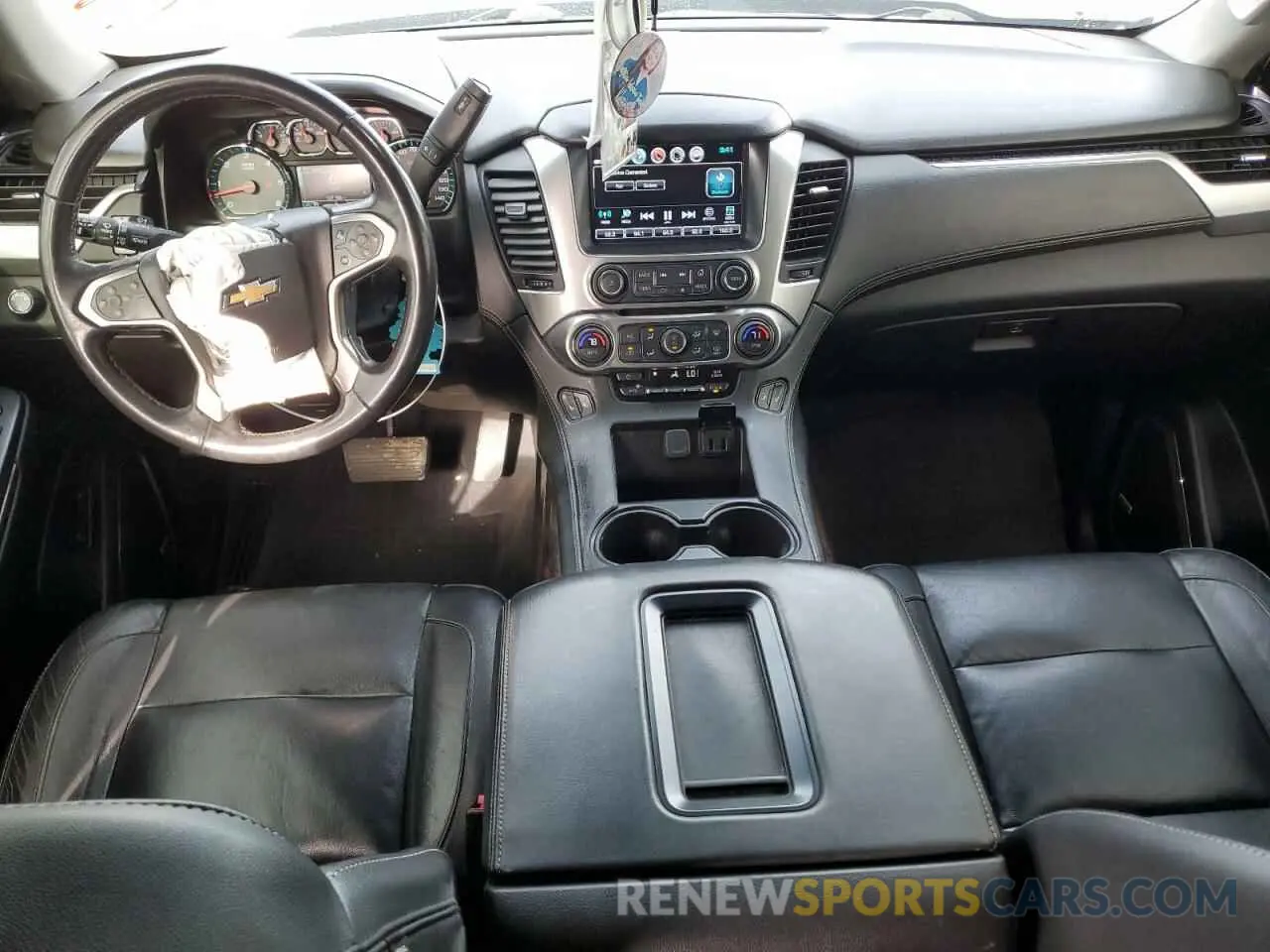 8 Photograph of a damaged car 1GNSKHKC5KR291660 CHEVROLET SUBURBAN 2019