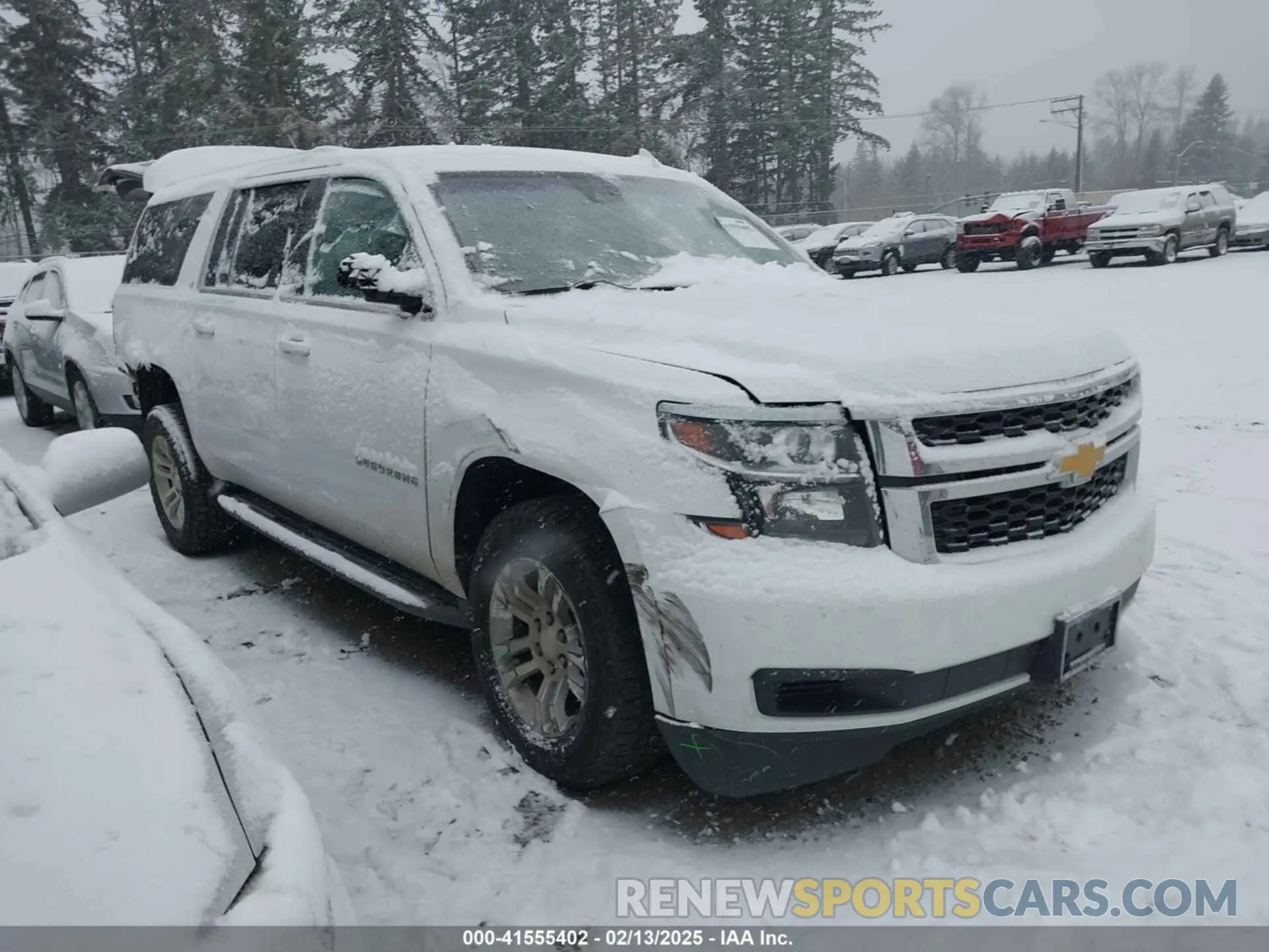 1 Photograph of a damaged car 1GNSKHKC6KR191177 CHEVROLET SUBURBAN 2019