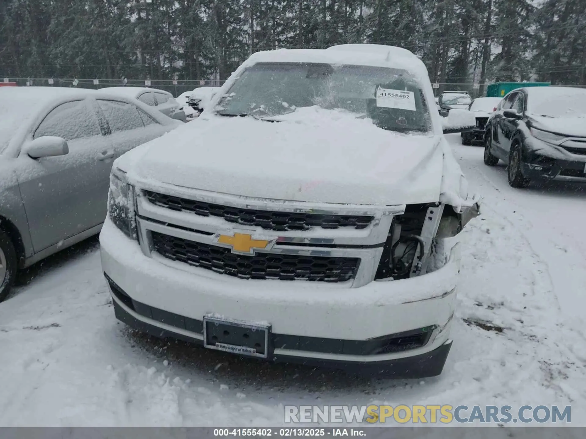 13 Photograph of a damaged car 1GNSKHKC6KR191177 CHEVROLET SUBURBAN 2019