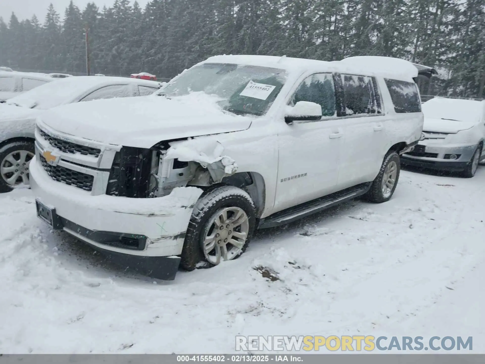2 Photograph of a damaged car 1GNSKHKC6KR191177 CHEVROLET SUBURBAN 2019