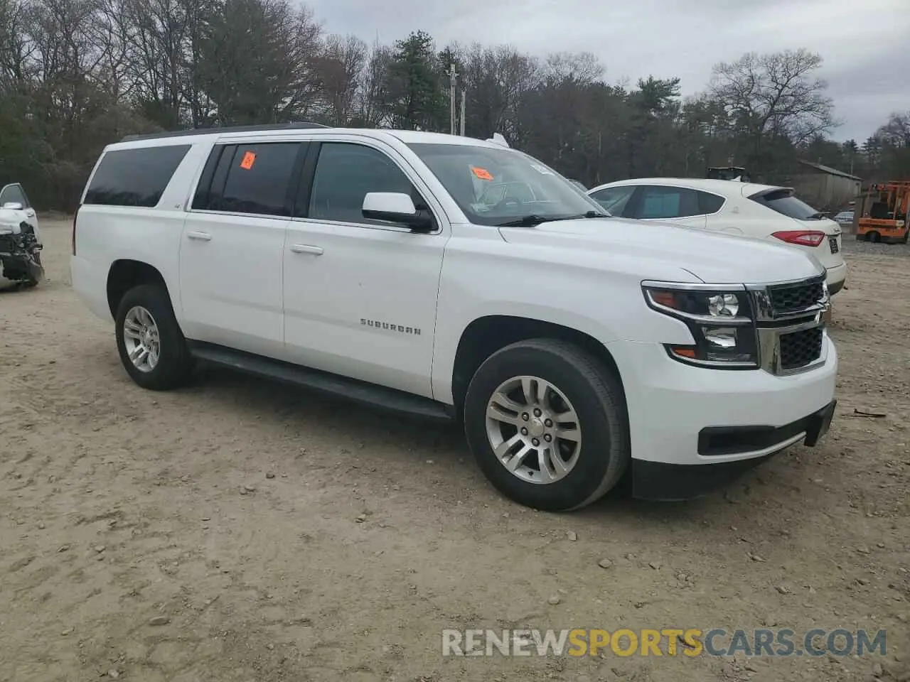 4 Photograph of a damaged car 1GNSKHKC6KR205434 CHEVROLET SUBURBAN 2019