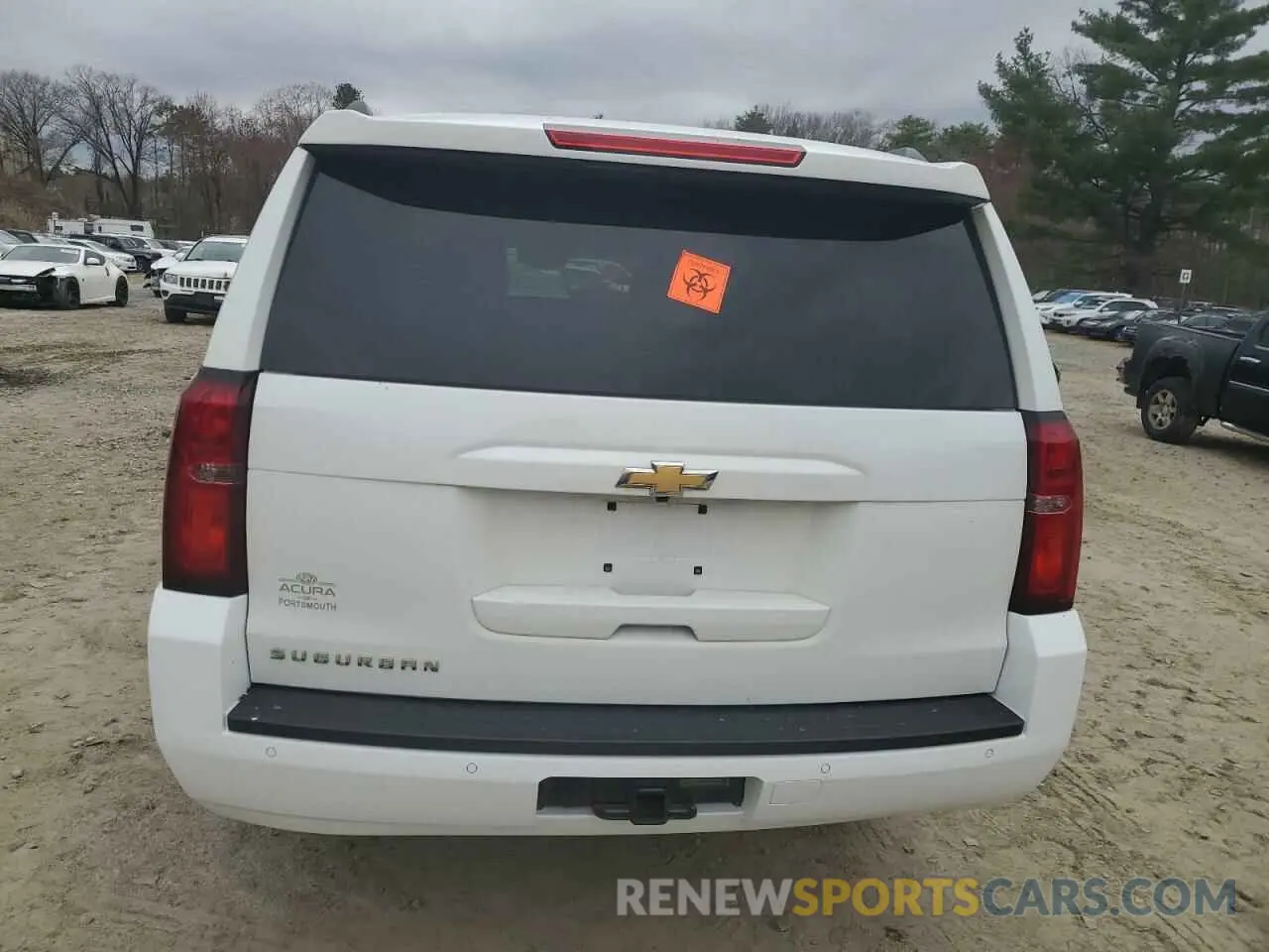 6 Photograph of a damaged car 1GNSKHKC6KR205434 CHEVROLET SUBURBAN 2019
