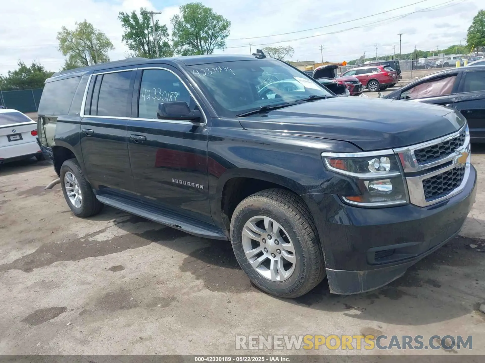 1 Photograph of a damaged car 1GNSKHKC7KR178227 CHEVROLET SUBURBAN 2019