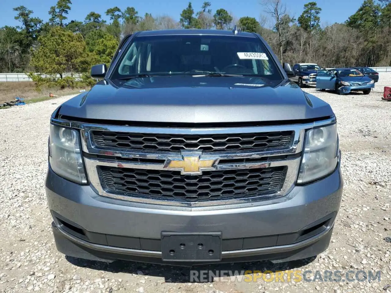 5 Photograph of a damaged car 1GNSKHKC7KR384860 CHEVROLET SUBURBAN 2019