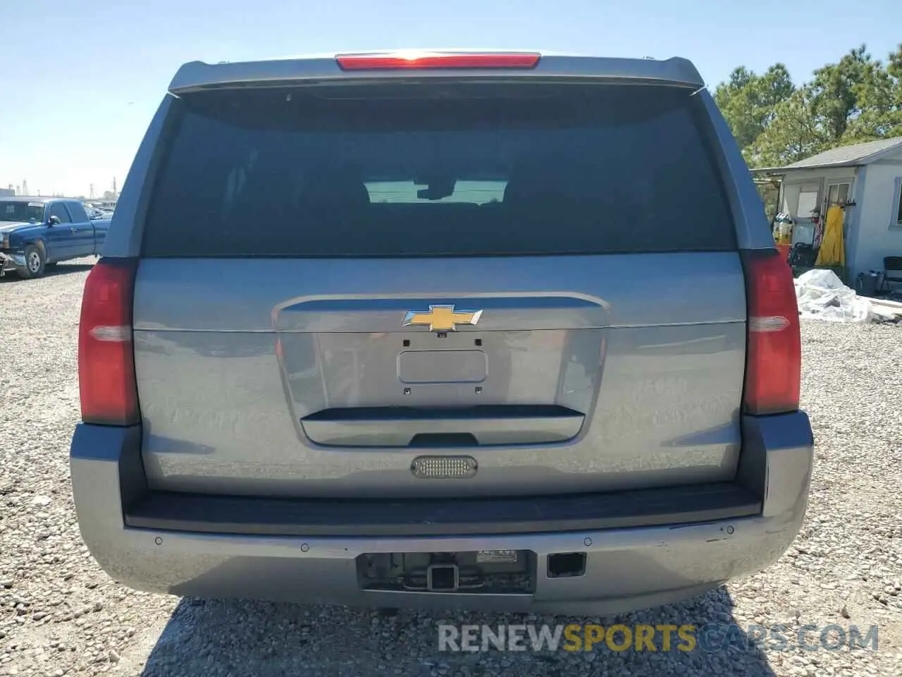 6 Photograph of a damaged car 1GNSKHKC7KR384860 CHEVROLET SUBURBAN 2019