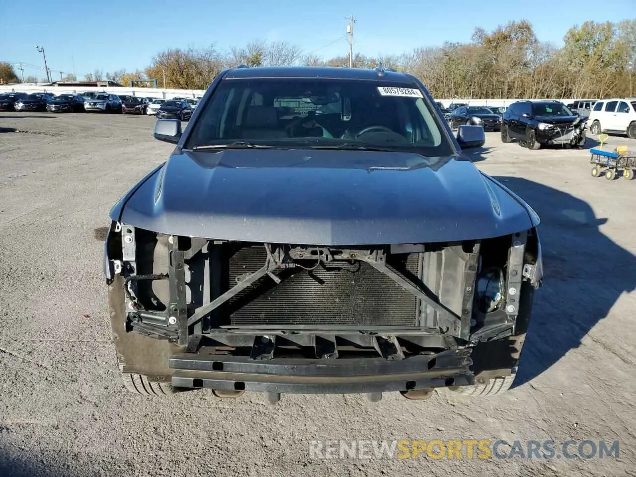 5 Photograph of a damaged car 1GNSKHKC8KR167205 CHEVROLET SUBURBAN 2019