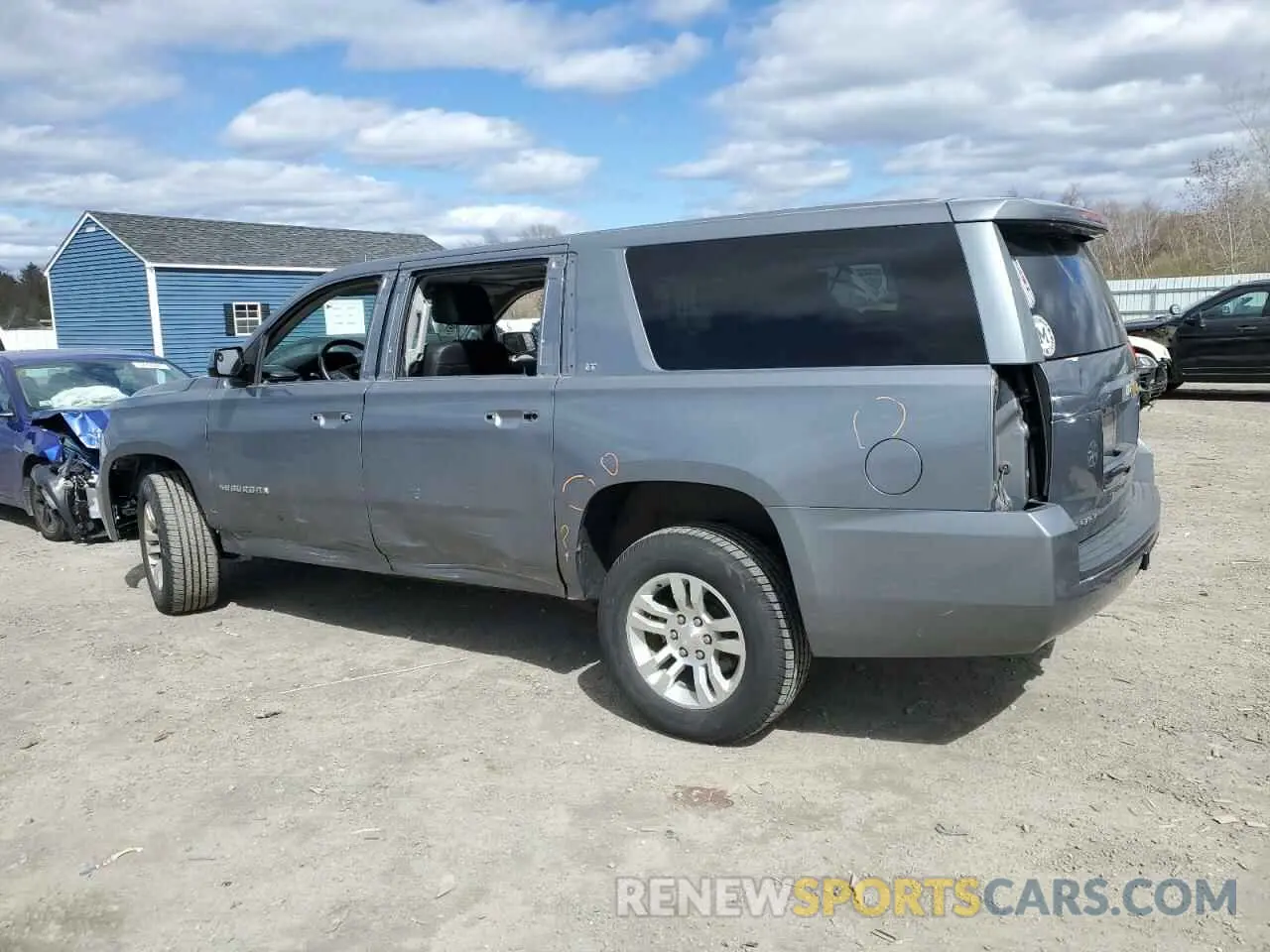 2 Photograph of a damaged car 1GNSKHKC8KR306927 CHEVROLET SUBURBAN 2019