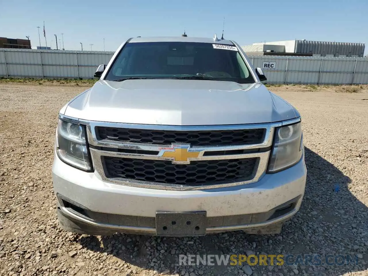 5 Photograph of a damaged car 1GNSKHKC9KR369051 CHEVROLET SUBURBAN 2019