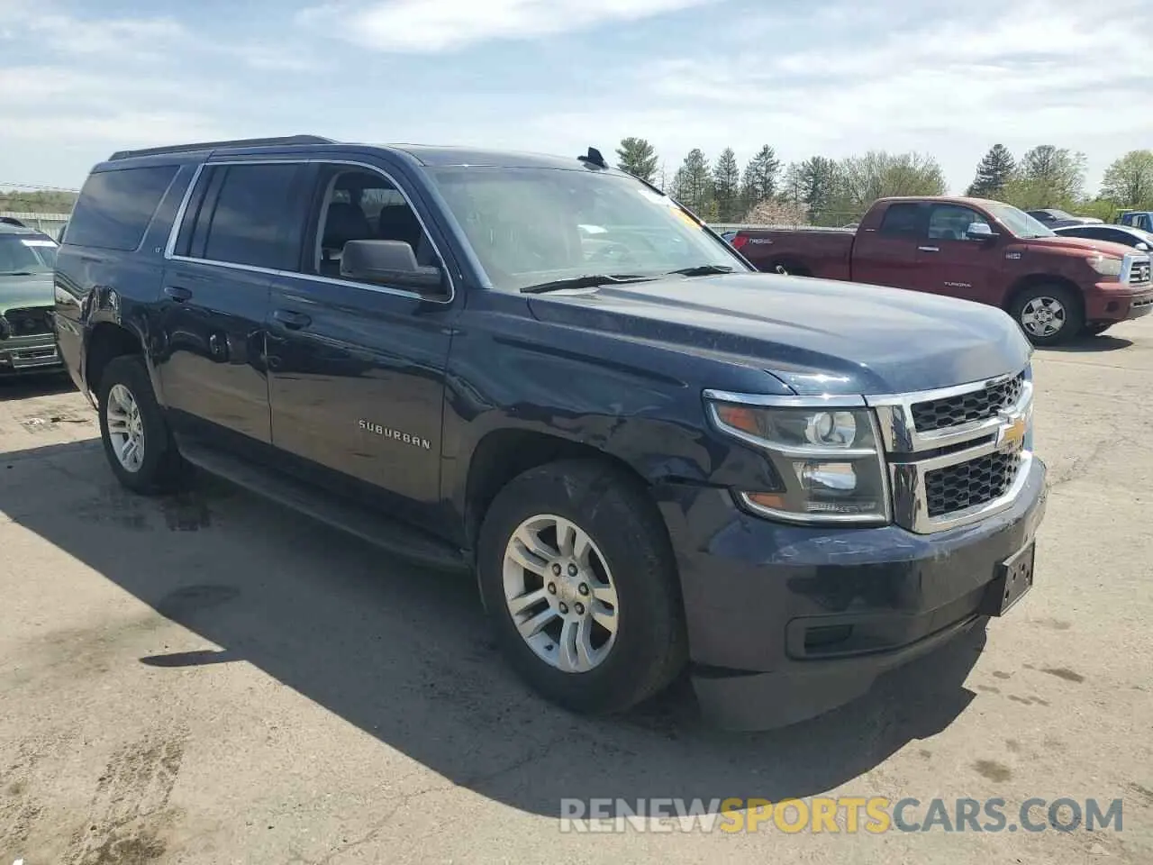 4 Photograph of a damaged car 1GNSKHKCXKR124680 CHEVROLET SUBURBAN 2019