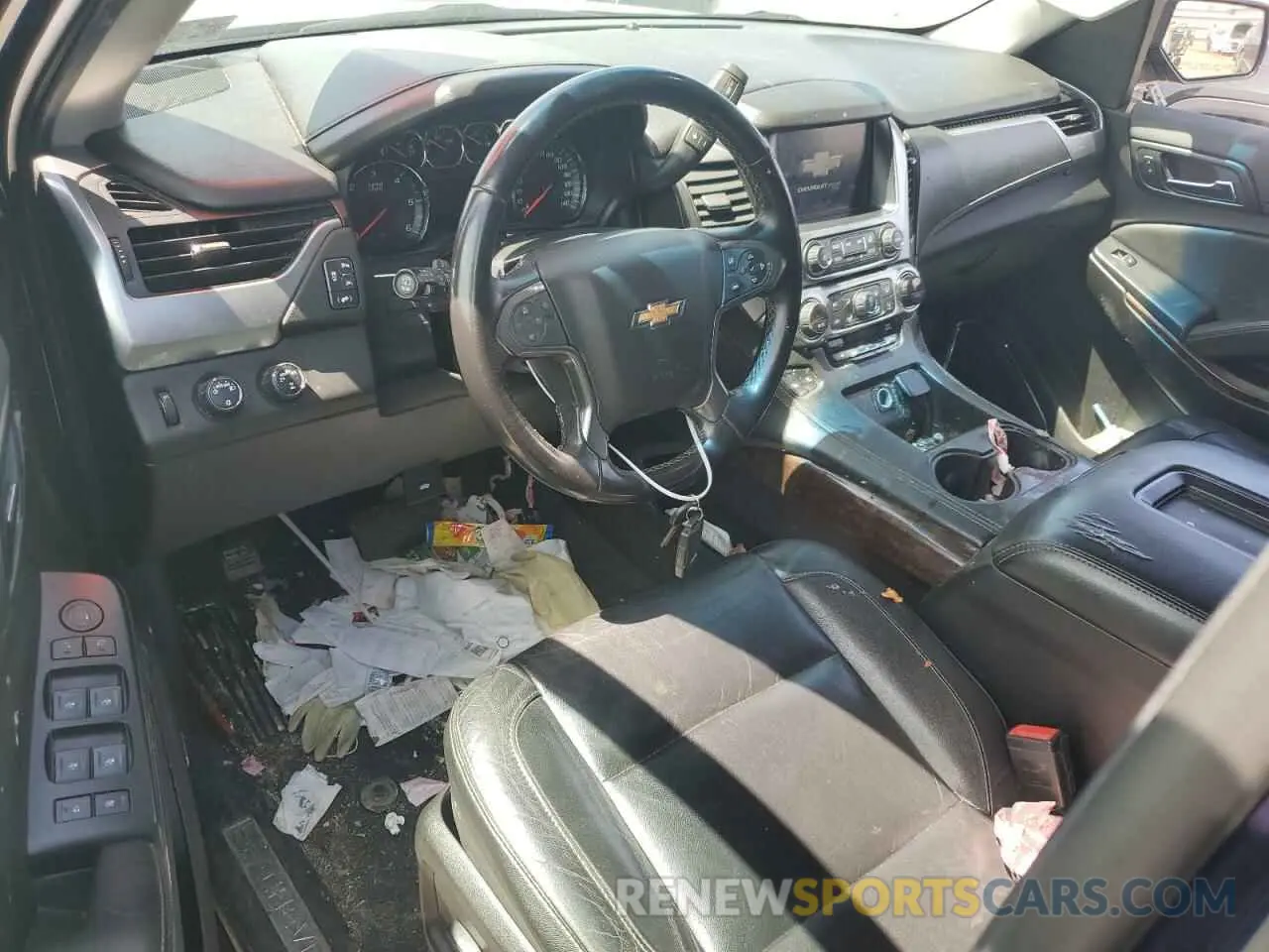 8 Photograph of a damaged car 1GNSKHKCXKR124680 CHEVROLET SUBURBAN 2019