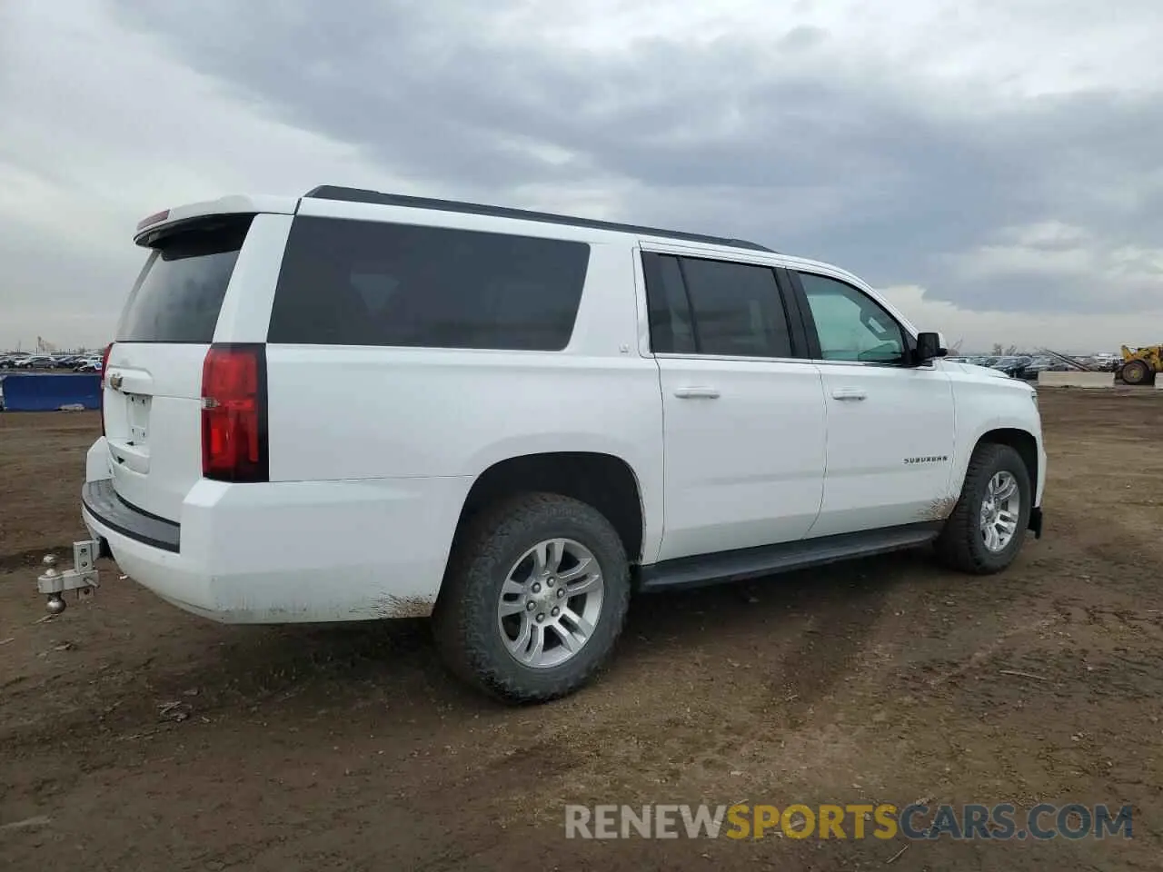 3 Photograph of a damaged car 1GNSKHKCXKR398221 CHEVROLET SUBURBAN 2019