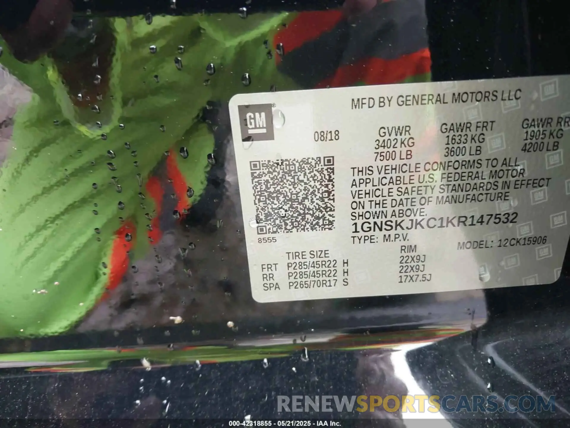 9 Photograph of a damaged car 1GNSKJKC1KR147532 CHEVROLET SUBURBAN 2019
