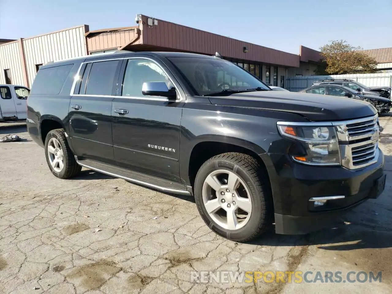4 Photograph of a damaged car 1GNSKJKC1KR376938 CHEVROLET SUBURBAN 2019