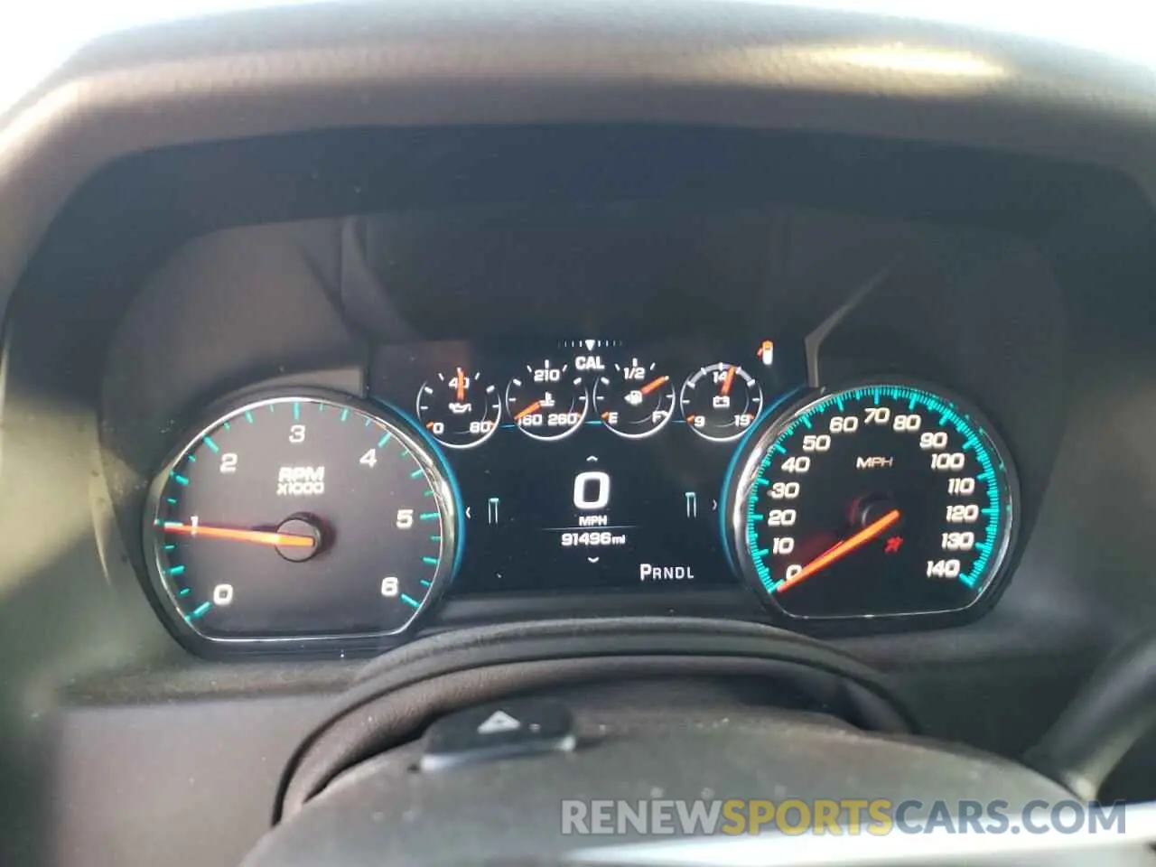 9 Photograph of a damaged car 1GNSKJKC1KR376938 CHEVROLET SUBURBAN 2019