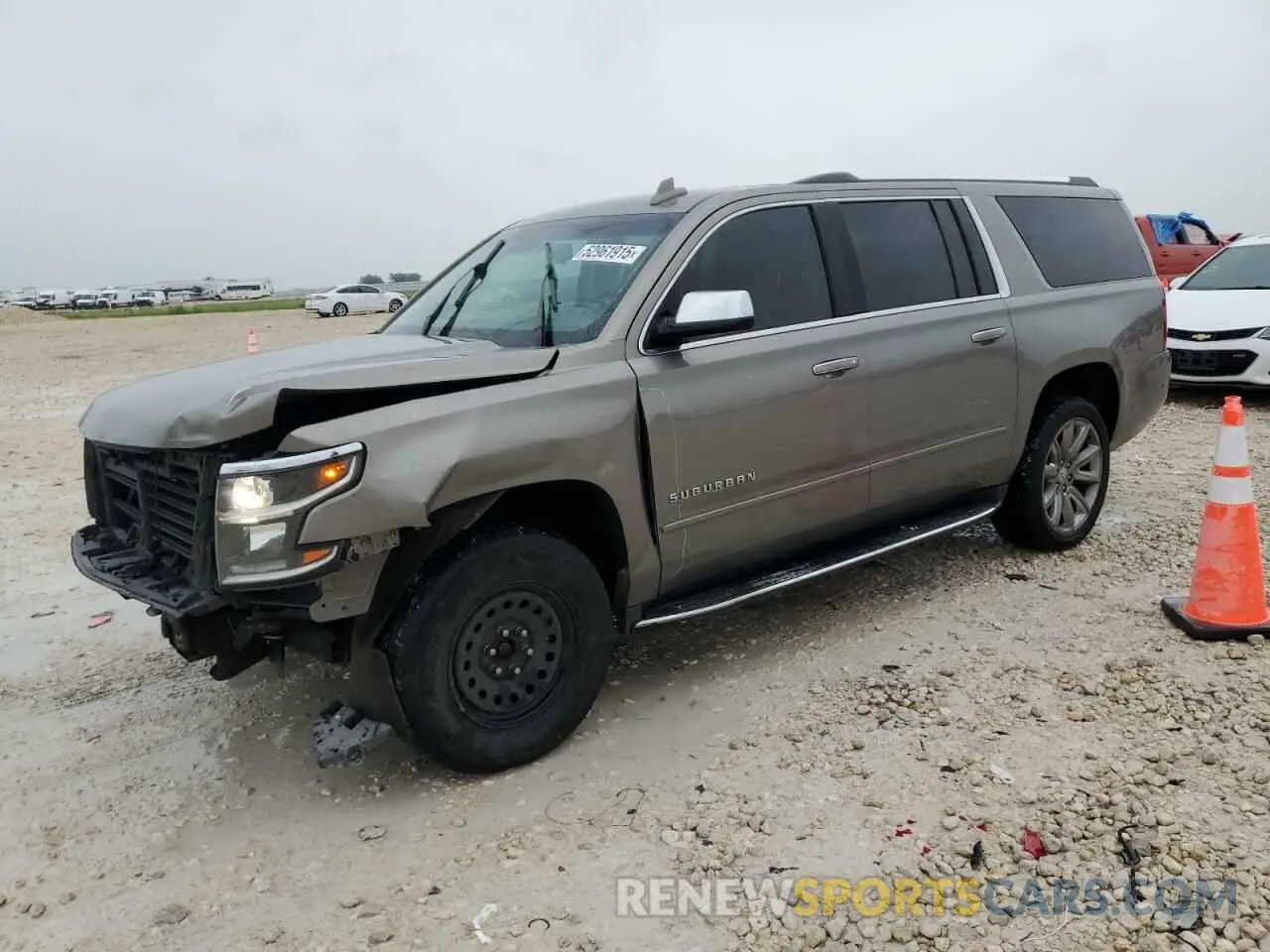 1 Photograph of a damaged car 1GNSKJKC7KR318154 CHEVROLET SUBURBAN 2019