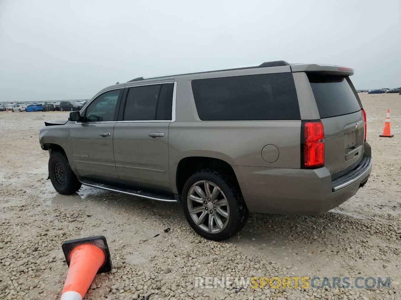 2 Photograph of a damaged car 1GNSKJKC7KR318154 CHEVROLET SUBURBAN 2019