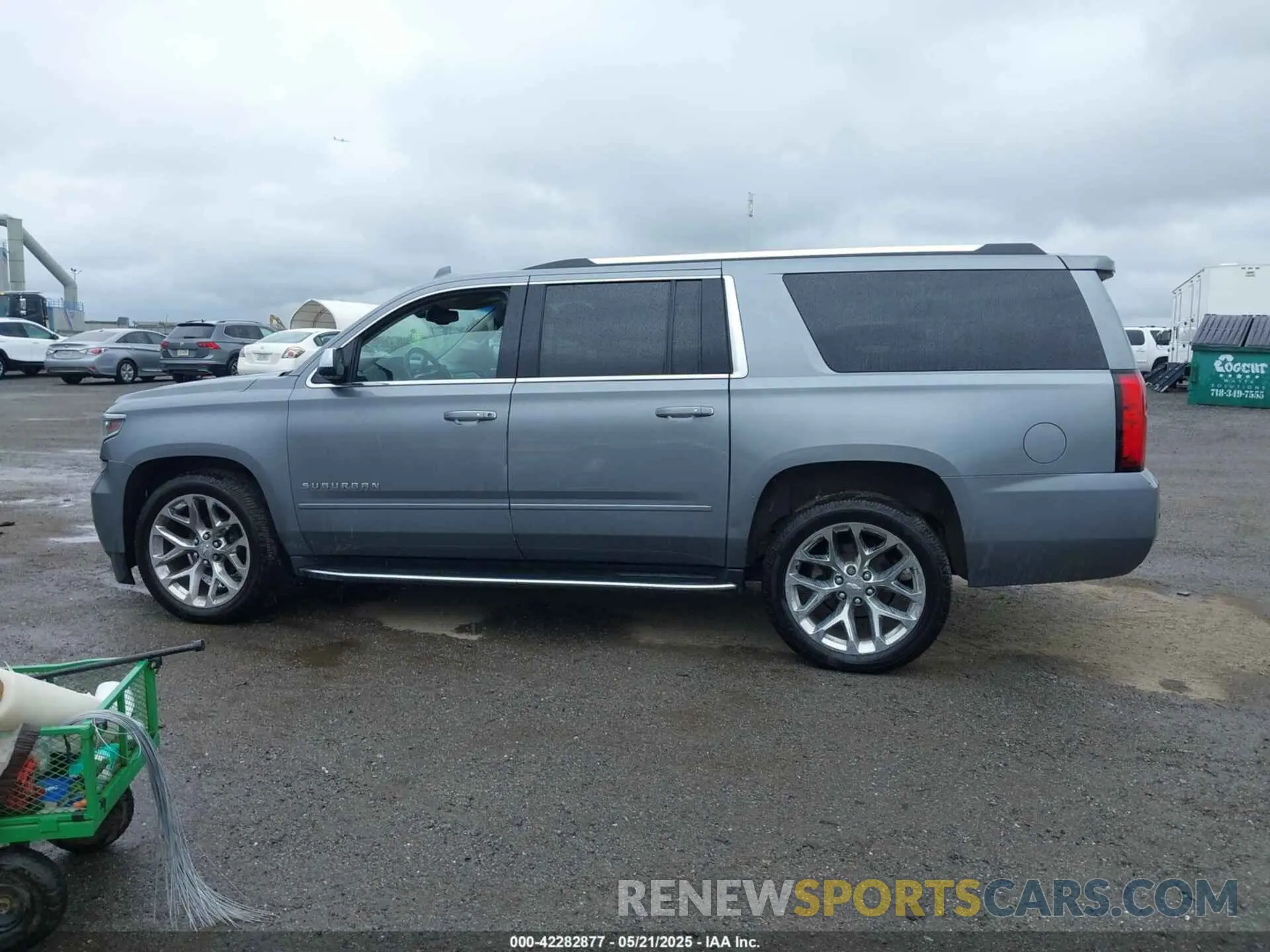 14 Photograph of a damaged car 1GNSKJKC9KR288722 CHEVROLET SUBURBAN 2019