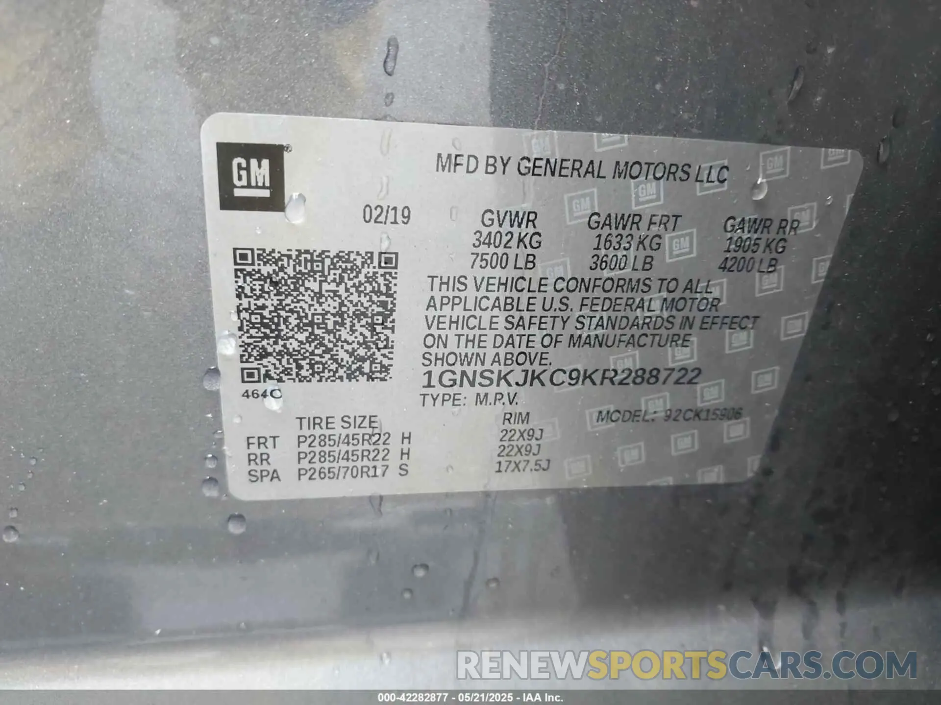 9 Photograph of a damaged car 1GNSKJKC9KR288722 CHEVROLET SUBURBAN 2019