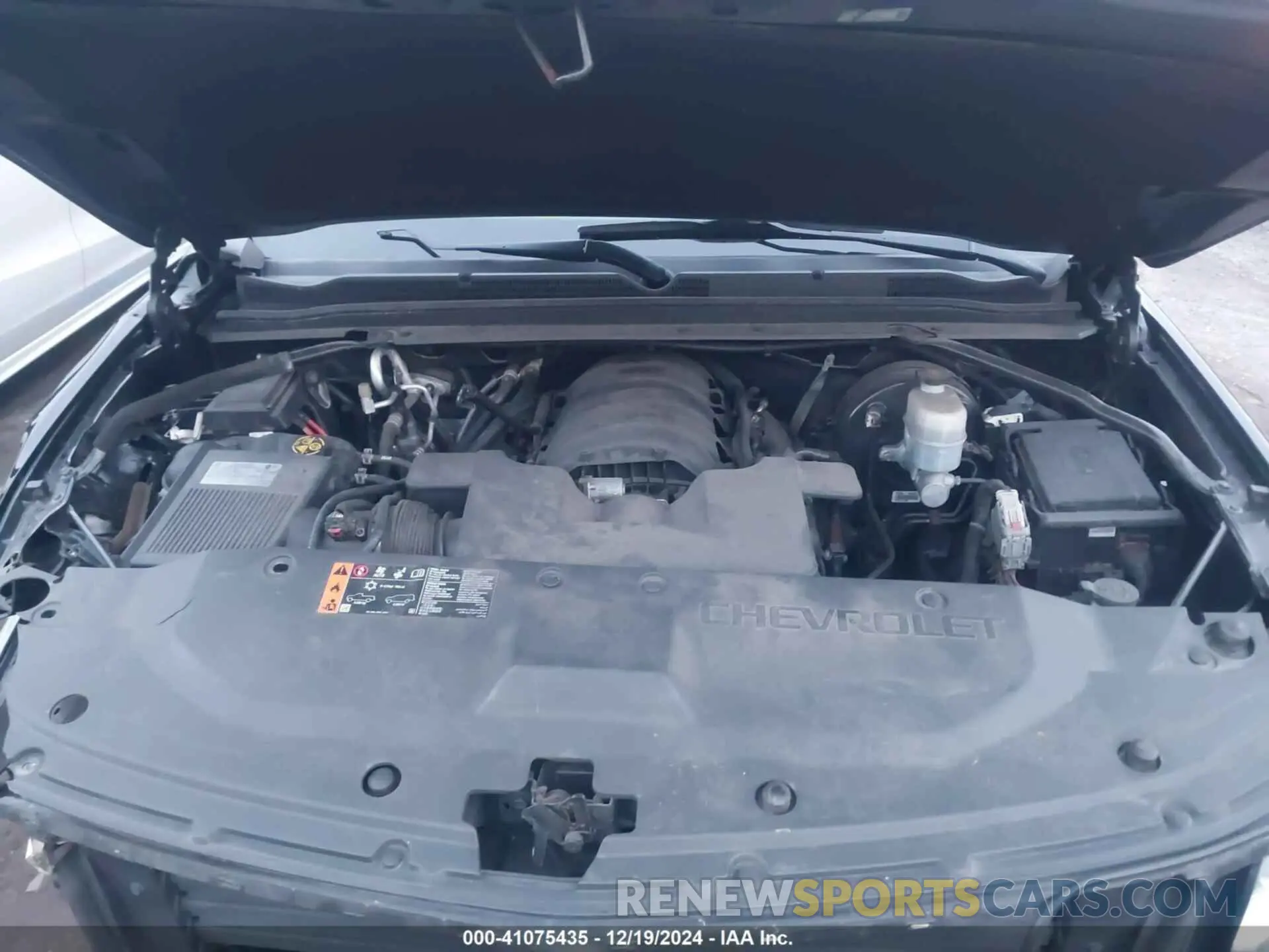 10 Photograph of a damaged car 1GNSKJKCXKR111502 CHEVROLET SUBURBAN 2019