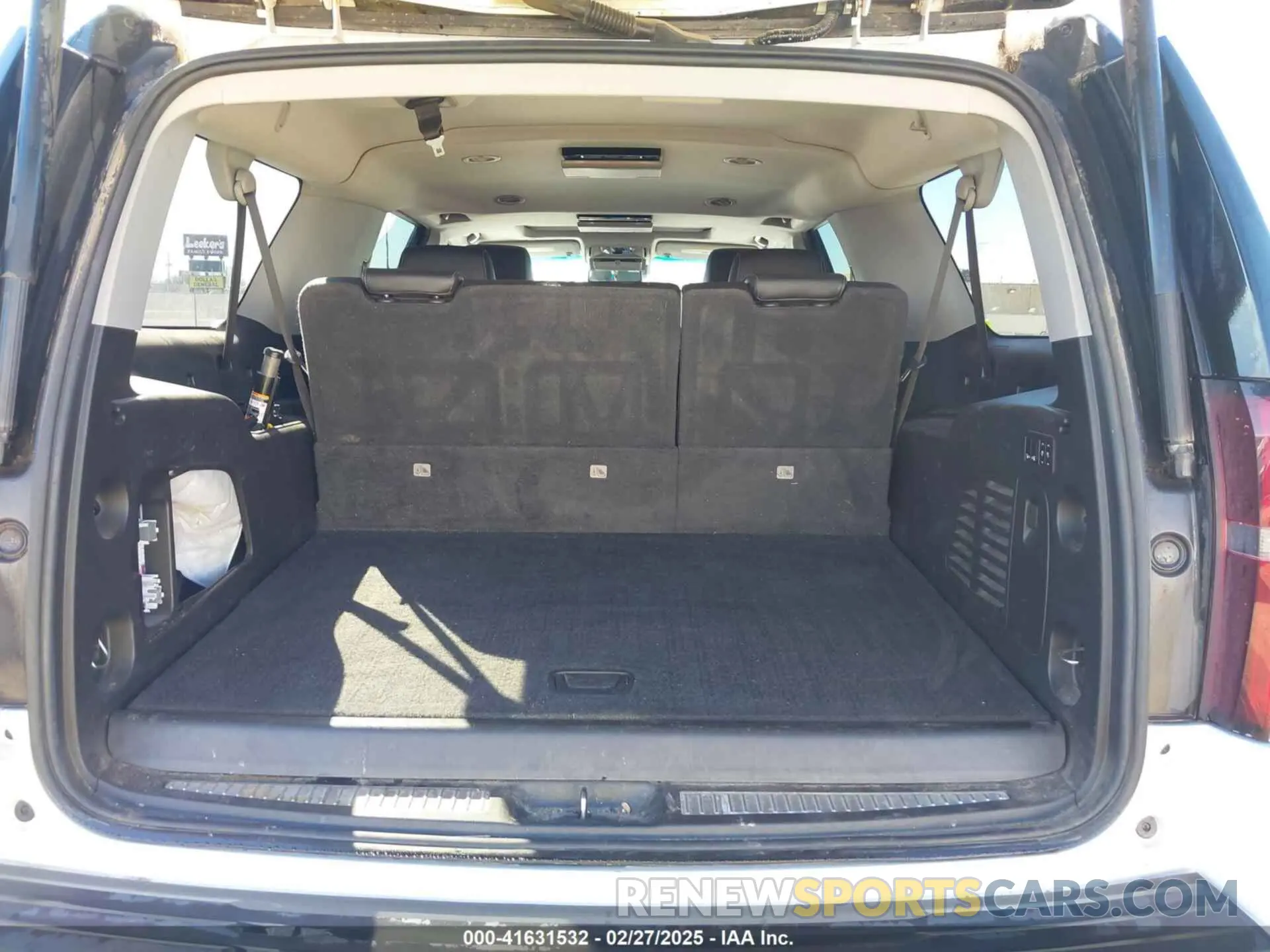 17 Photograph of a damaged car 1GNSKJKJ2KR103148 CHEVROLET SUBURBAN 2019