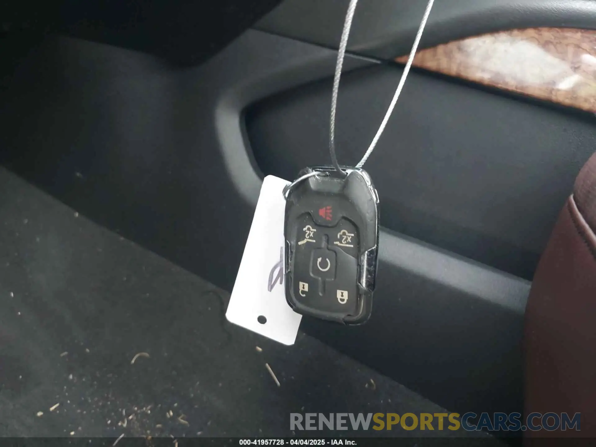 11 Photograph of a damaged car 1GNSKJKJ3KR231852 CHEVROLET SUBURBAN 2019