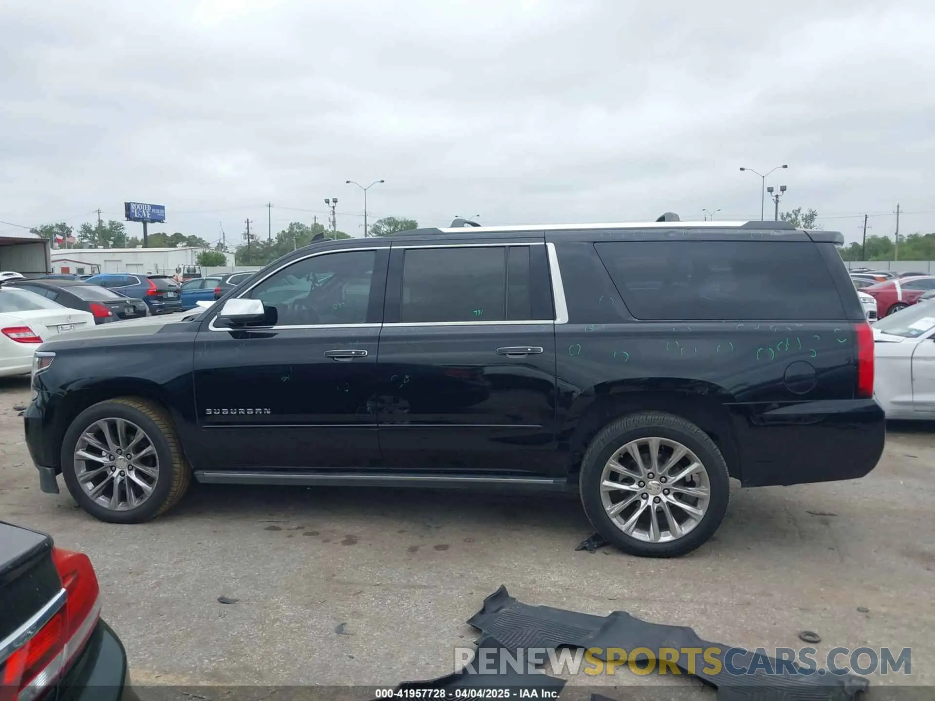 14 Photograph of a damaged car 1GNSKJKJ3KR231852 CHEVROLET SUBURBAN 2019