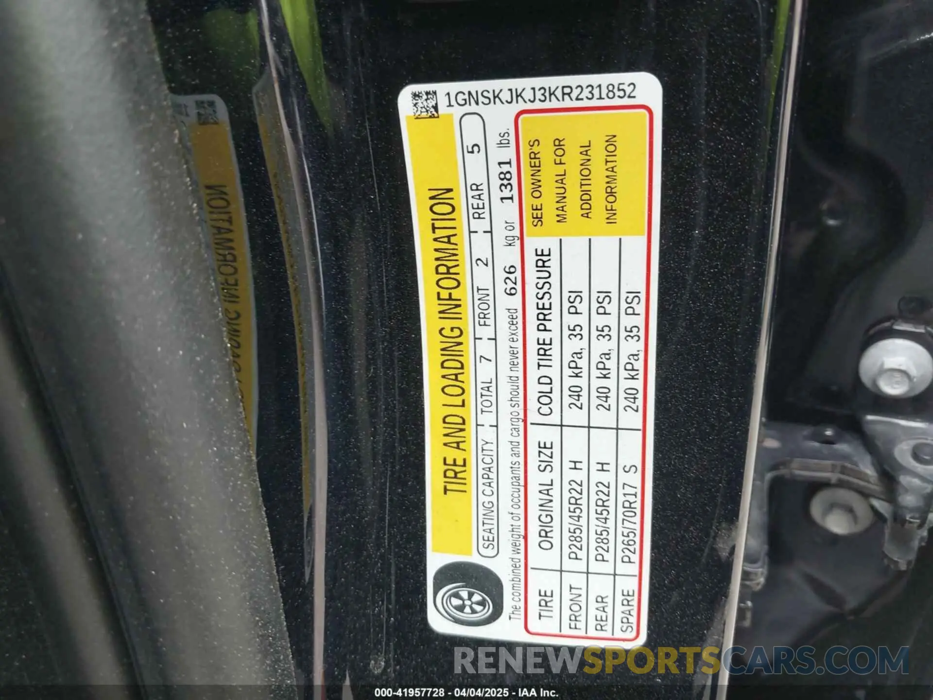 9 Photograph of a damaged car 1GNSKJKJ3KR231852 CHEVROLET SUBURBAN 2019