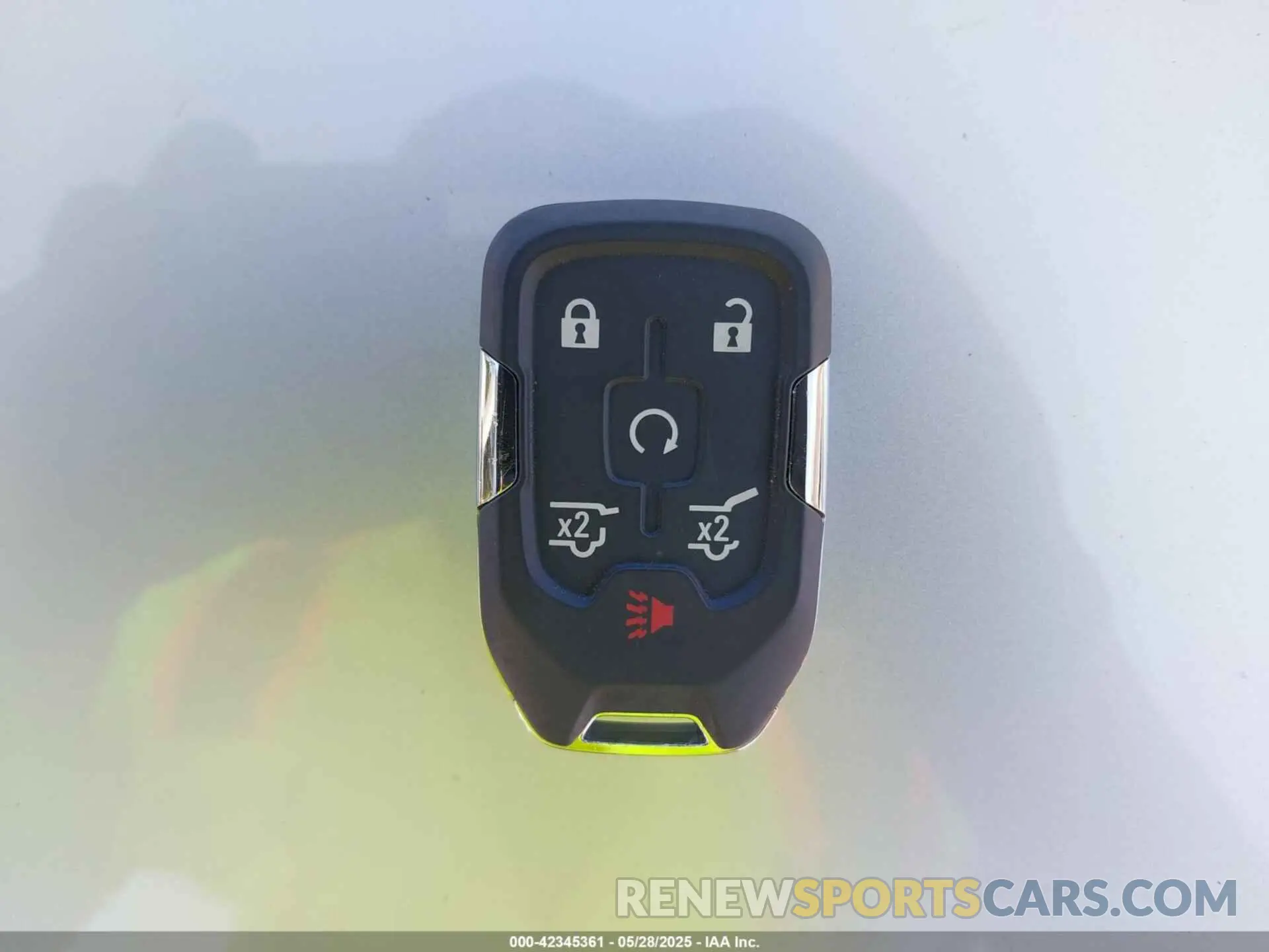11 Photograph of a damaged car 1GNSKJKJ6KR270855 CHEVROLET SUBURBAN 2019