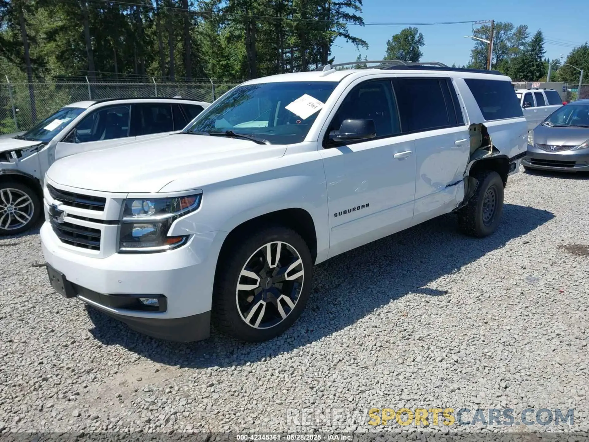 2 Photograph of a damaged car 1GNSKJKJ6KR270855 CHEVROLET SUBURBAN 2019
