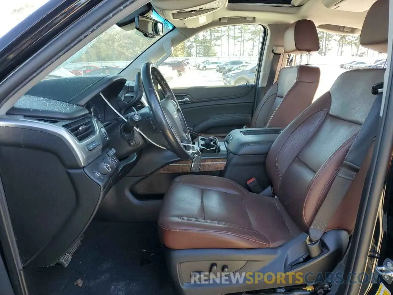 7 Photograph of a damaged car 1GNSKJKJXKR323704 CHEVROLET SUBURBAN 2019