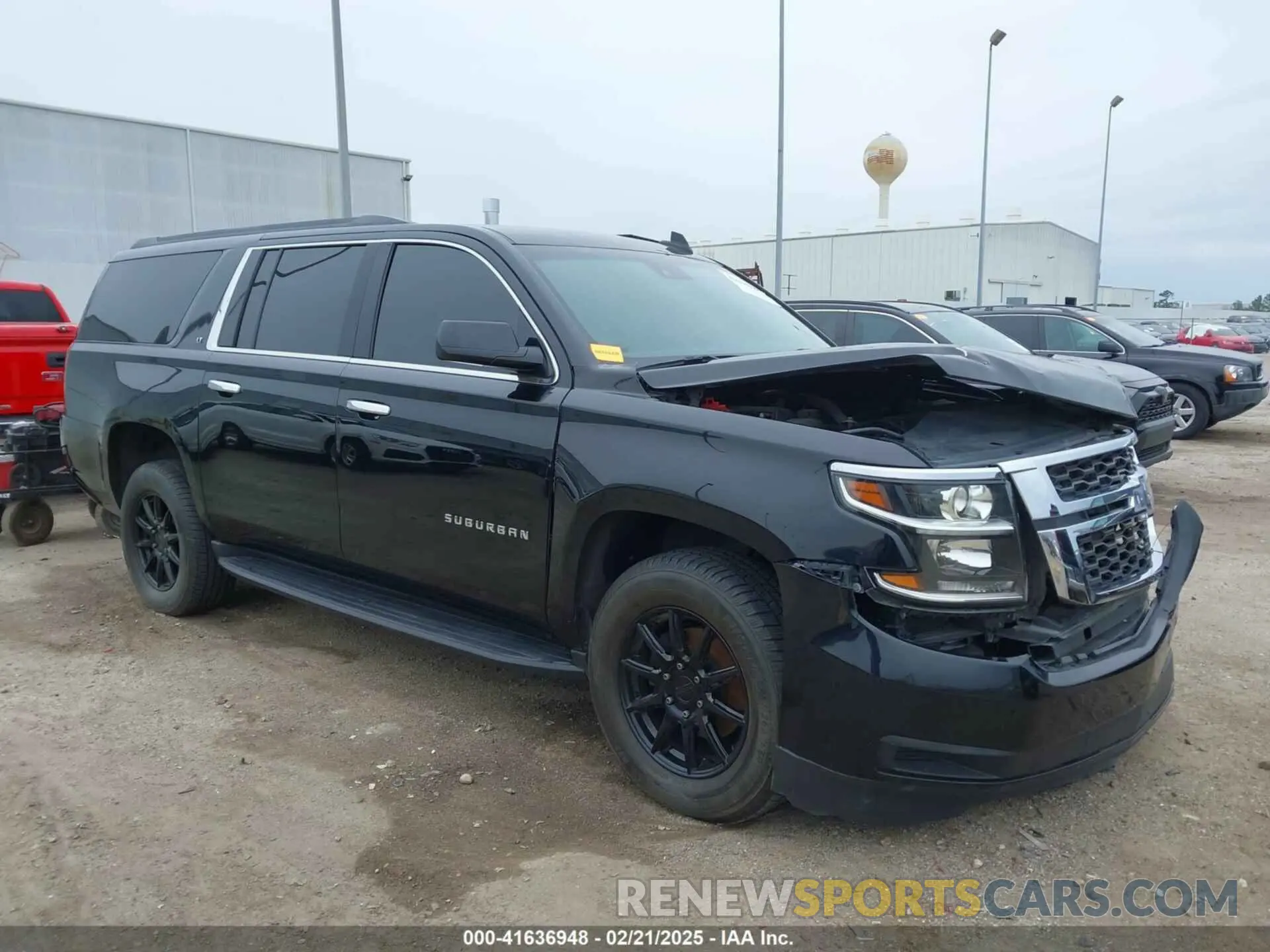 1 Photograph of a damaged car 1GNSCHKC4LR154126 CHEVROLET SUBURBAN 2020