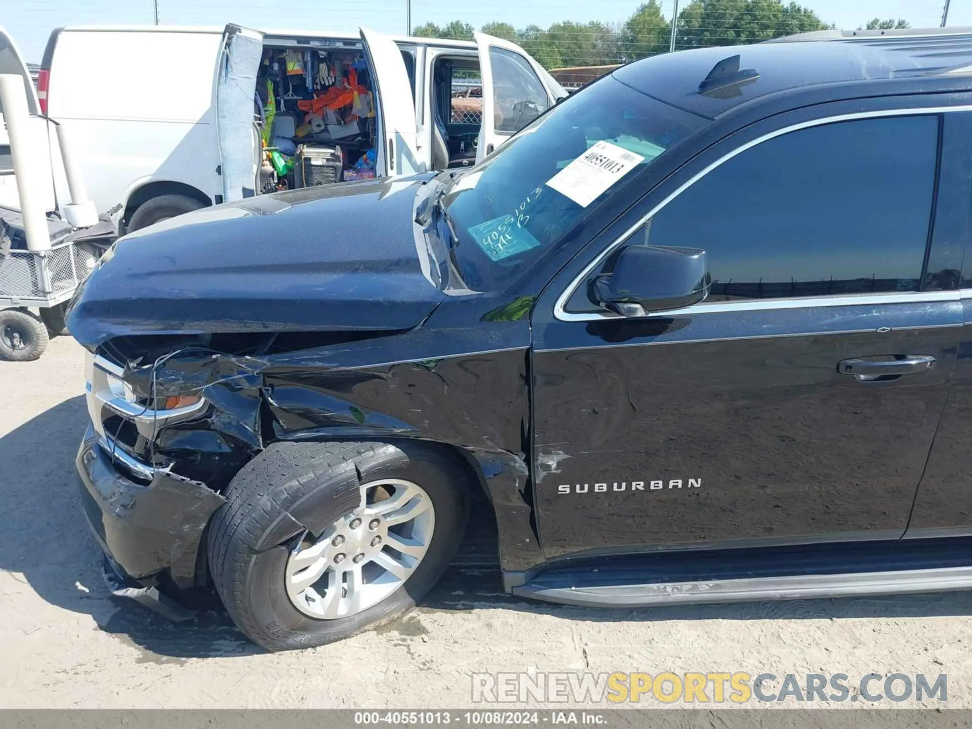 18 Photograph of a damaged car 1GNSCHKC5LR102083 CHEVROLET SUBURBAN 2020