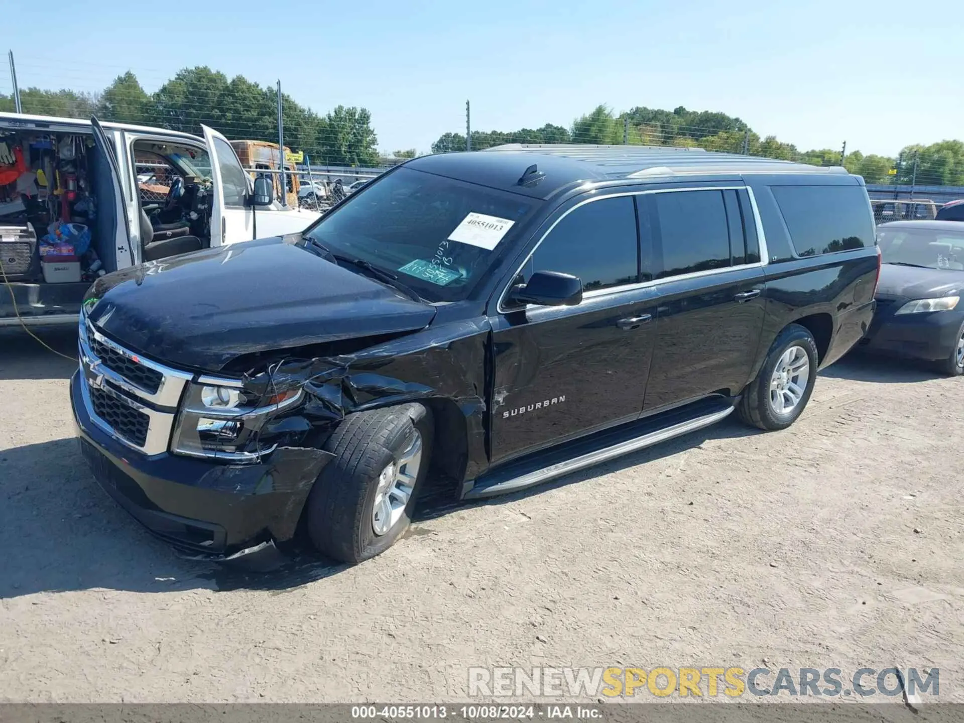 2 Photograph of a damaged car 1GNSCHKC5LR102083 CHEVROLET SUBURBAN 2020